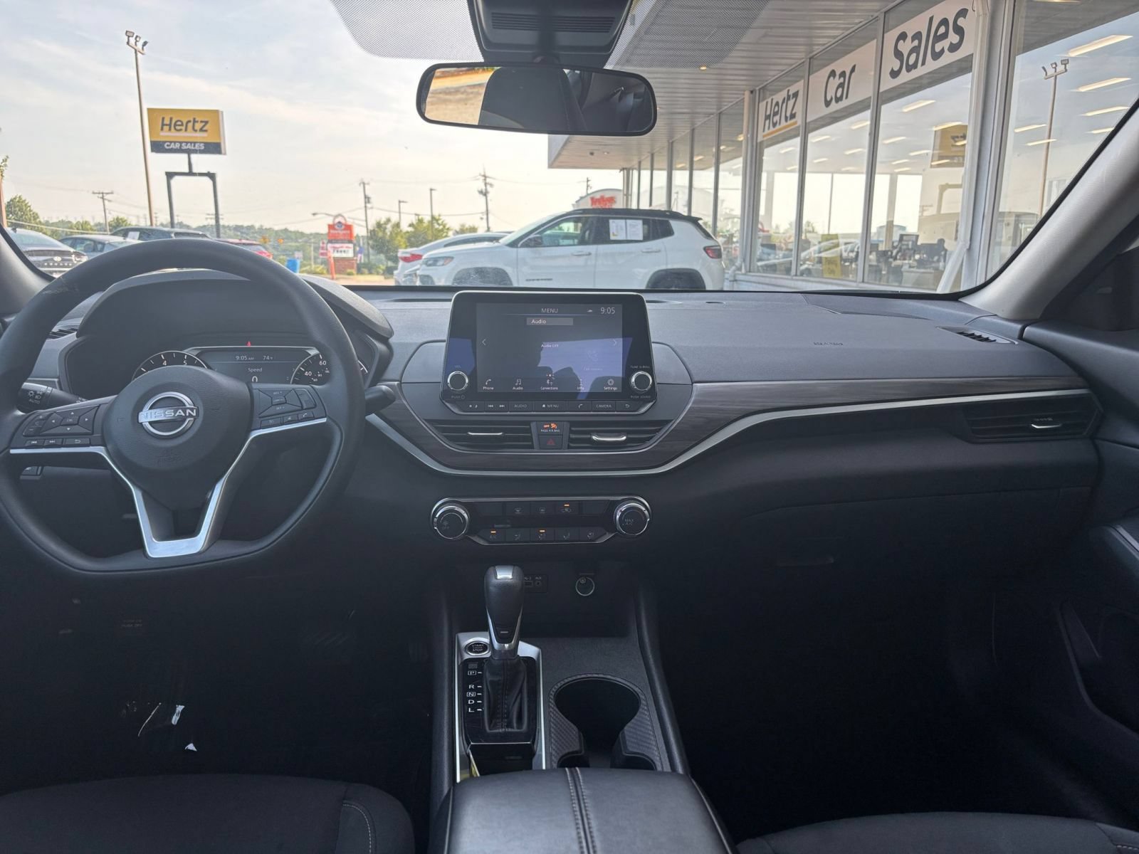 Thumbnail: 2025 Nissan Altima - 28