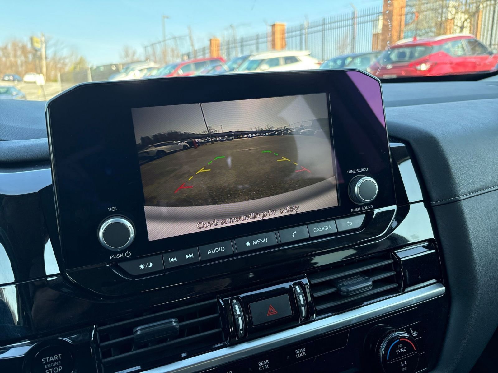 Thumbnail: 2025 Nissan Pathfinder - 25