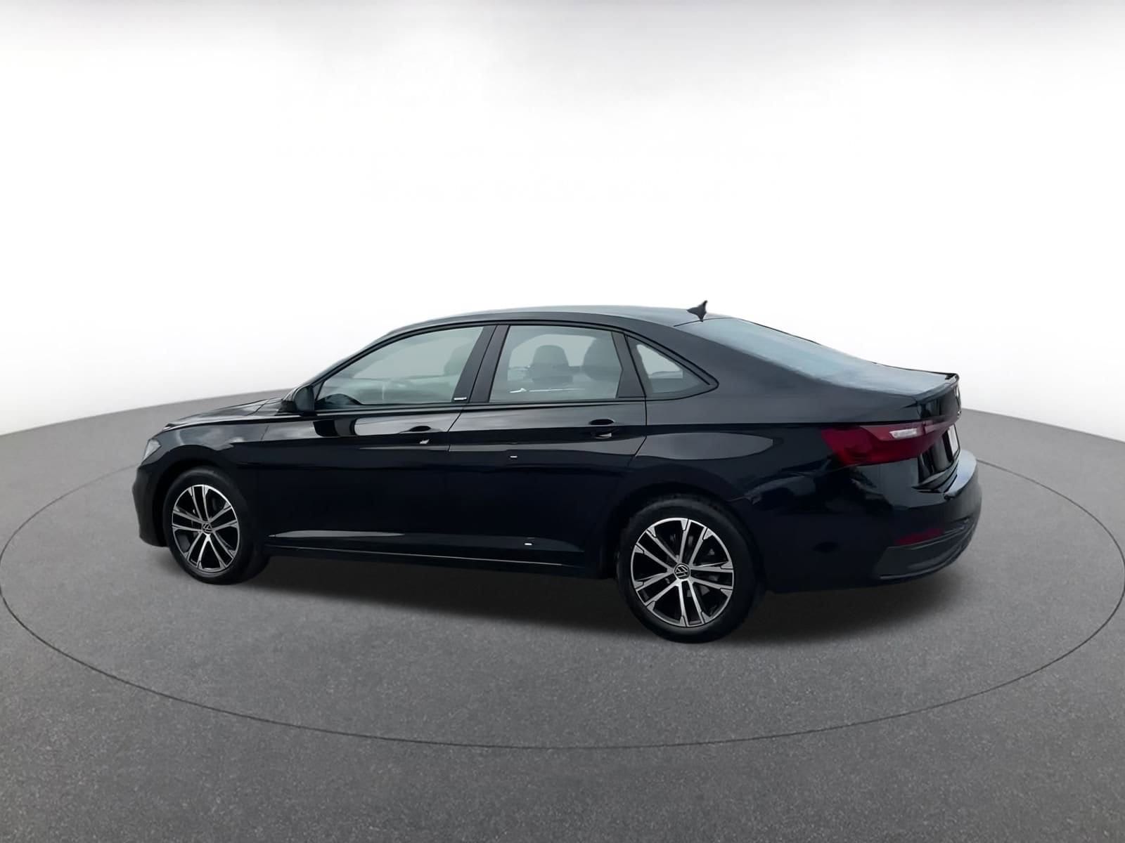 Thumbnail: 2025 Volkswagen Jetta - 10