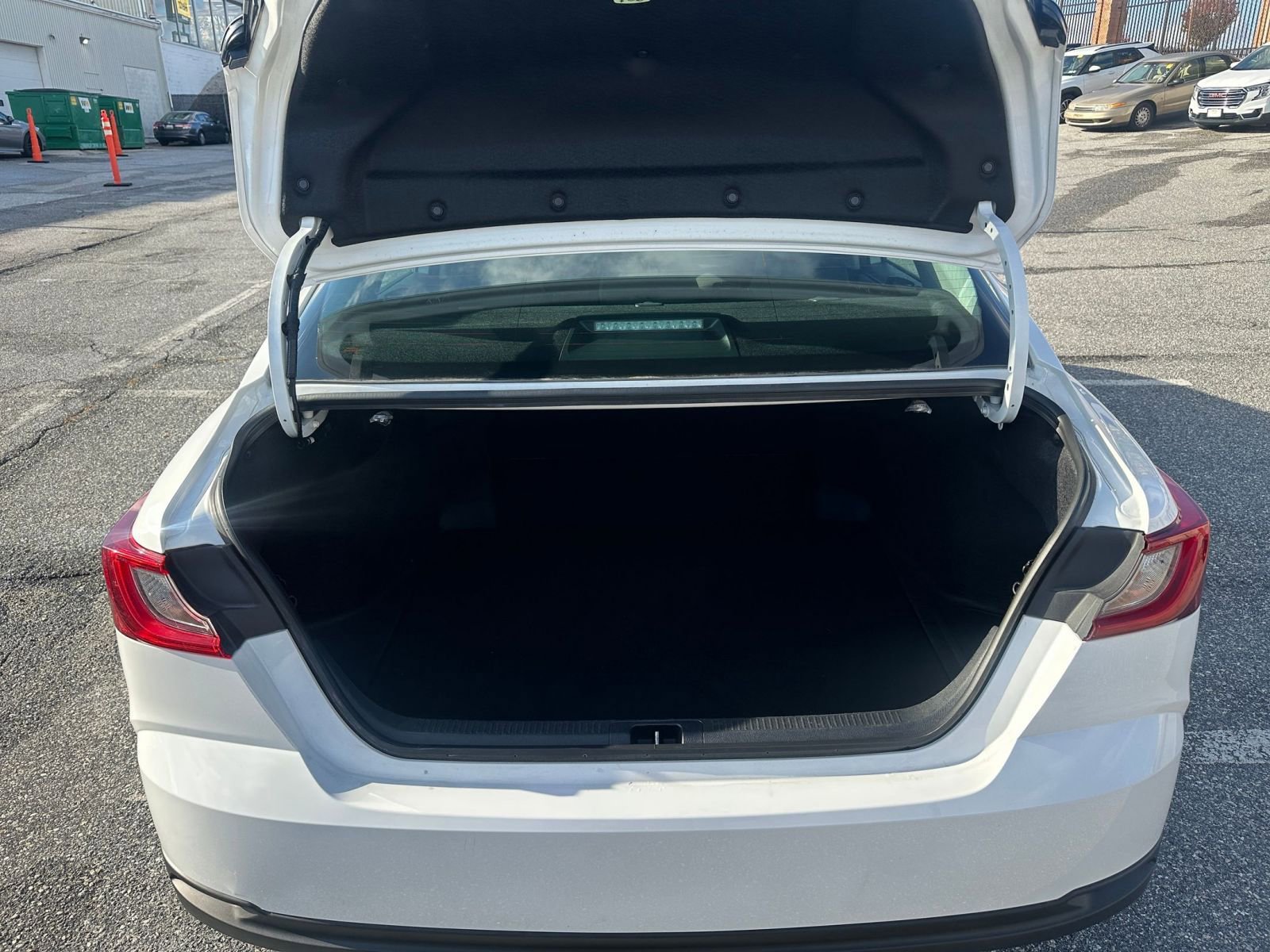 Thumbnail: 2025 Toyota Camry - 30