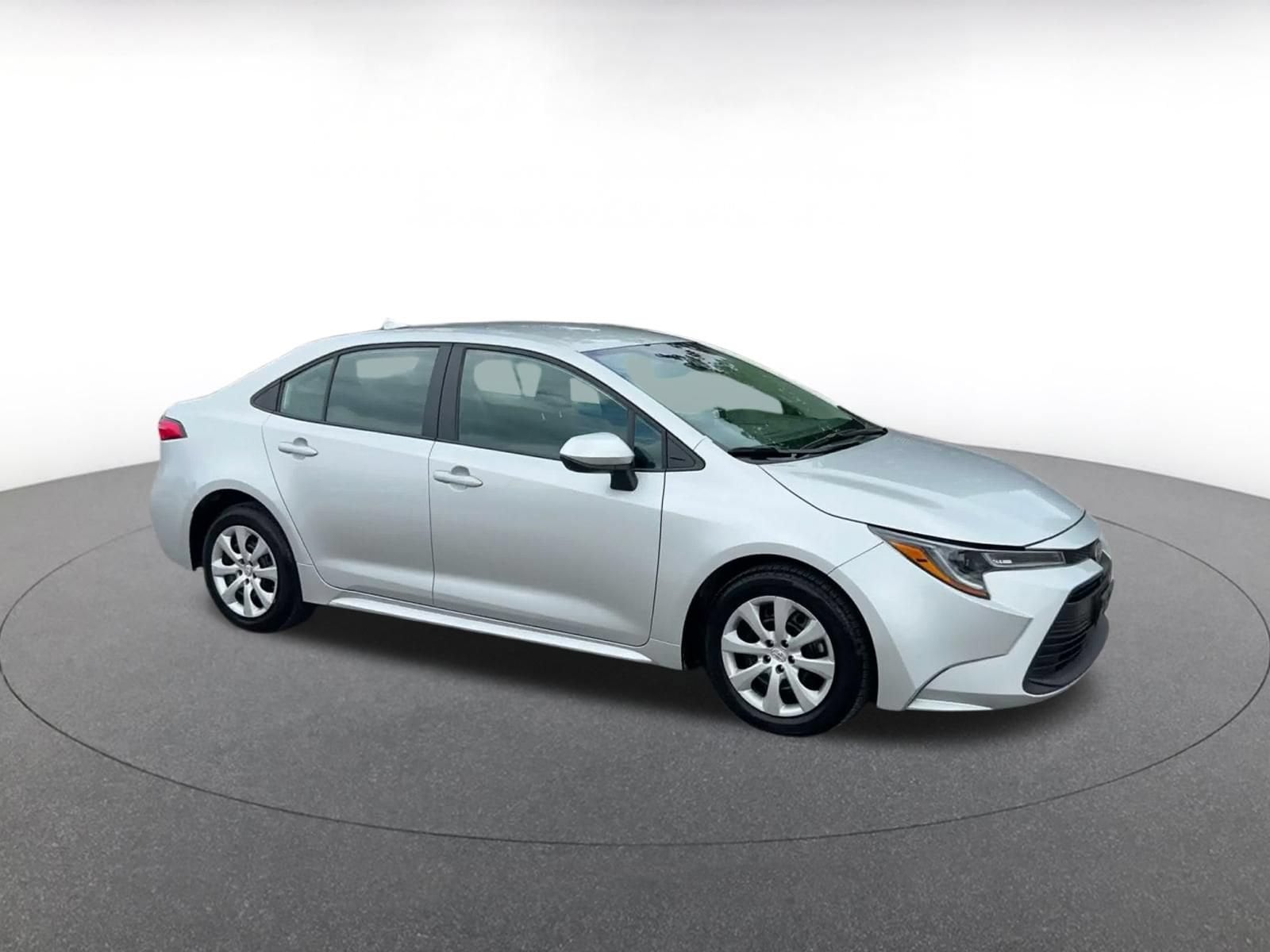 Thumbnail: 2025 Toyota Corolla - 2