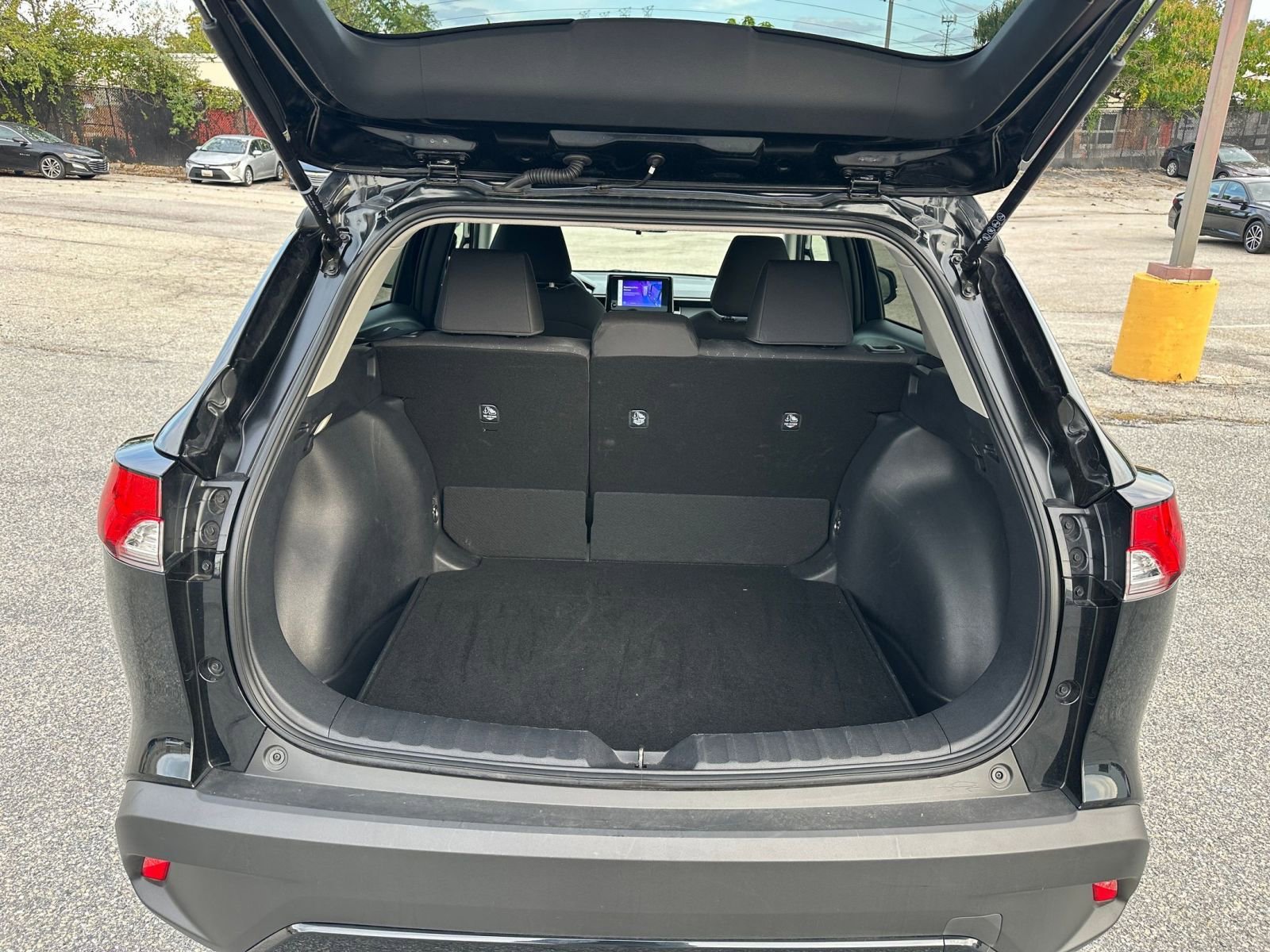 Thumbnail: 2025 Toyota Corolla Cross - 30