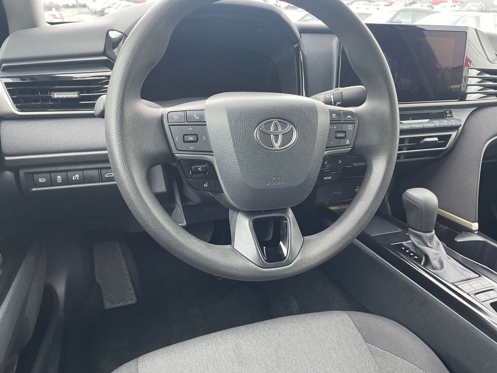 Thumbnail: 2025 Toyota Camry - 33