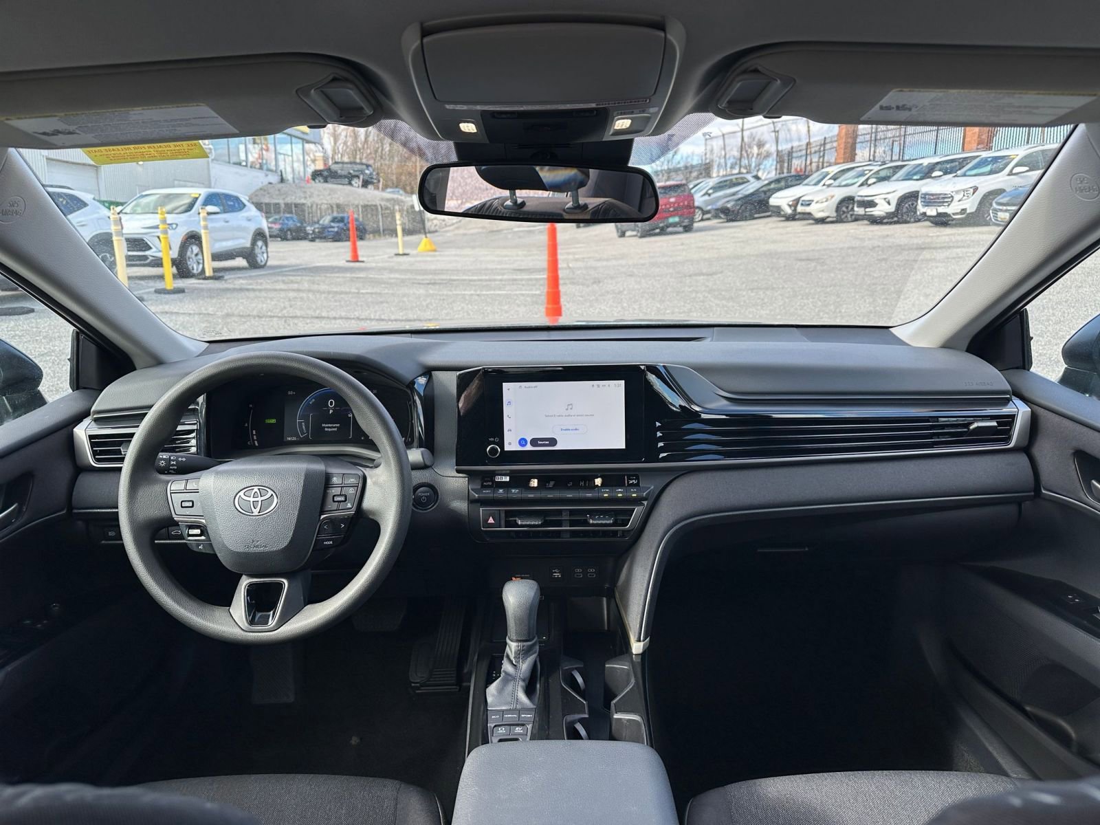 Thumbnail: 2025 Toyota Camry - 32