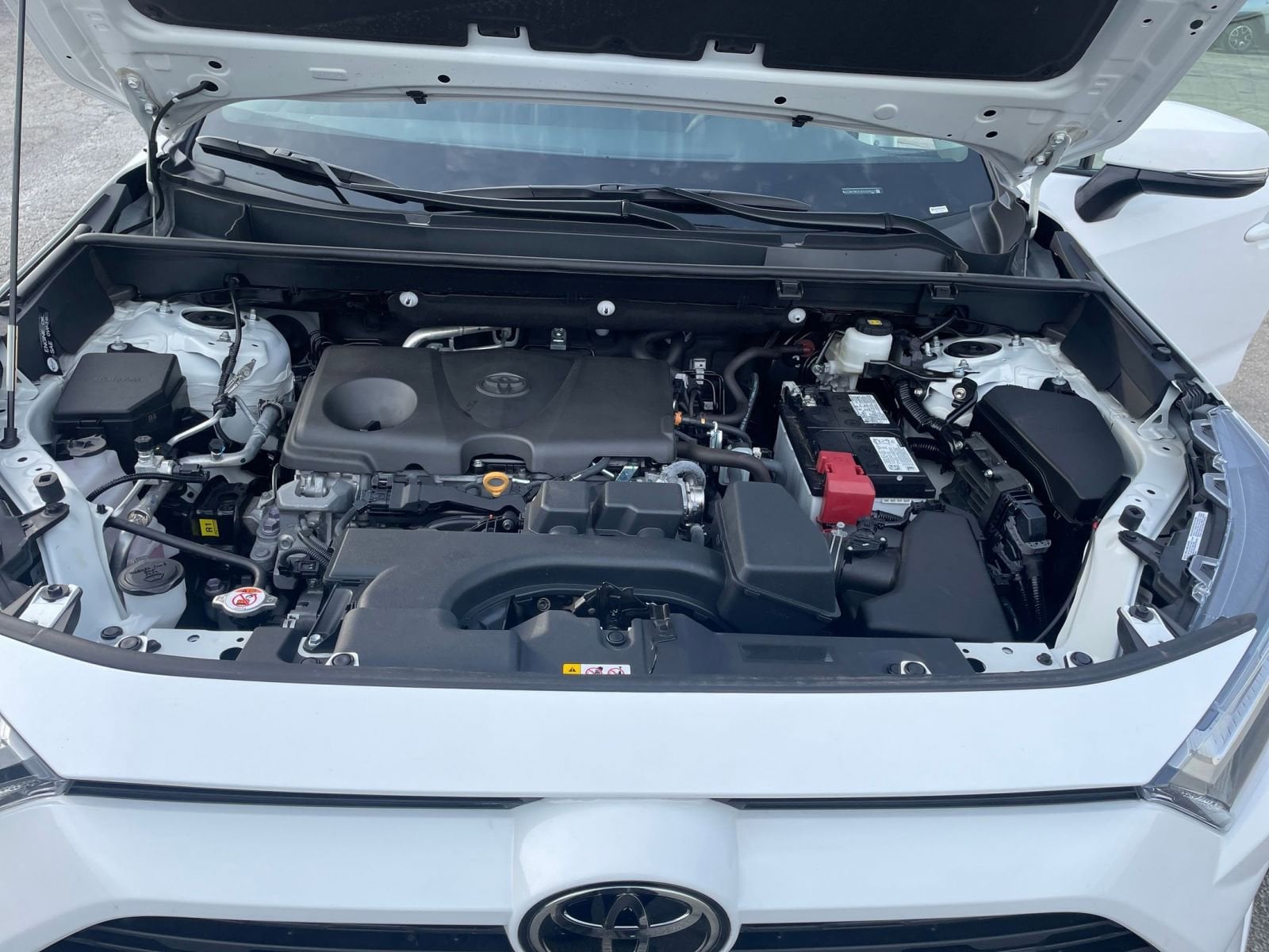 Thumbnail: 2025 Toyota RAV4 - 32