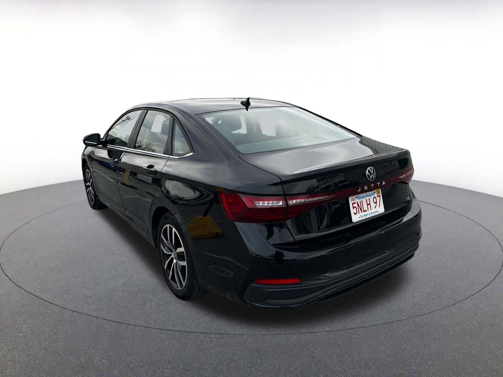 Thumbnail: 2025 Volkswagen Jetta - 4