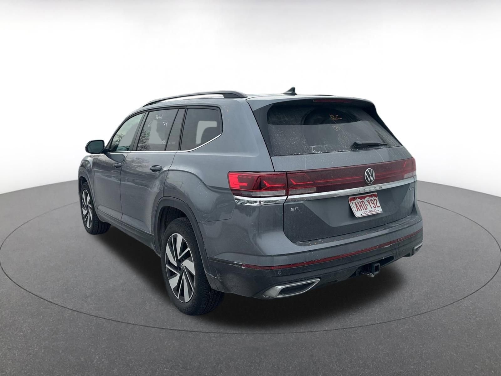 Thumbnail: 2024 Volkswagen Atlas - 3