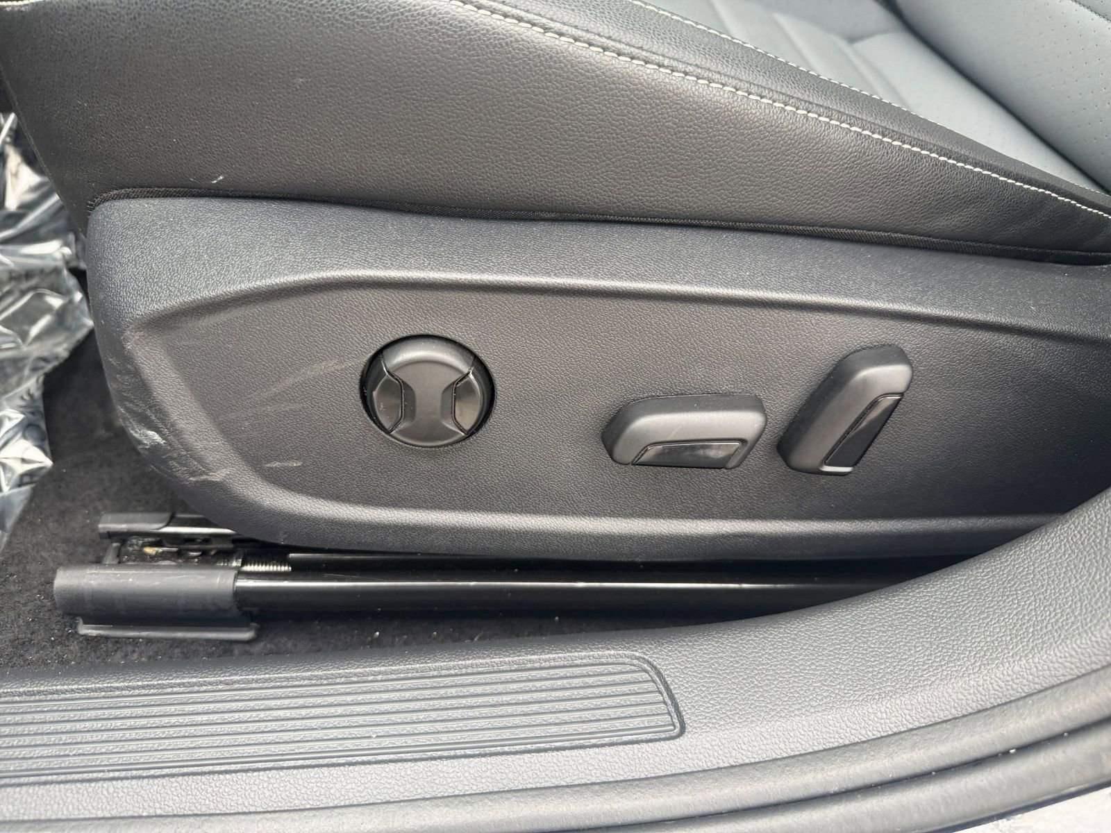 Thumbnail: 2025 Volkswagen Jetta - 22