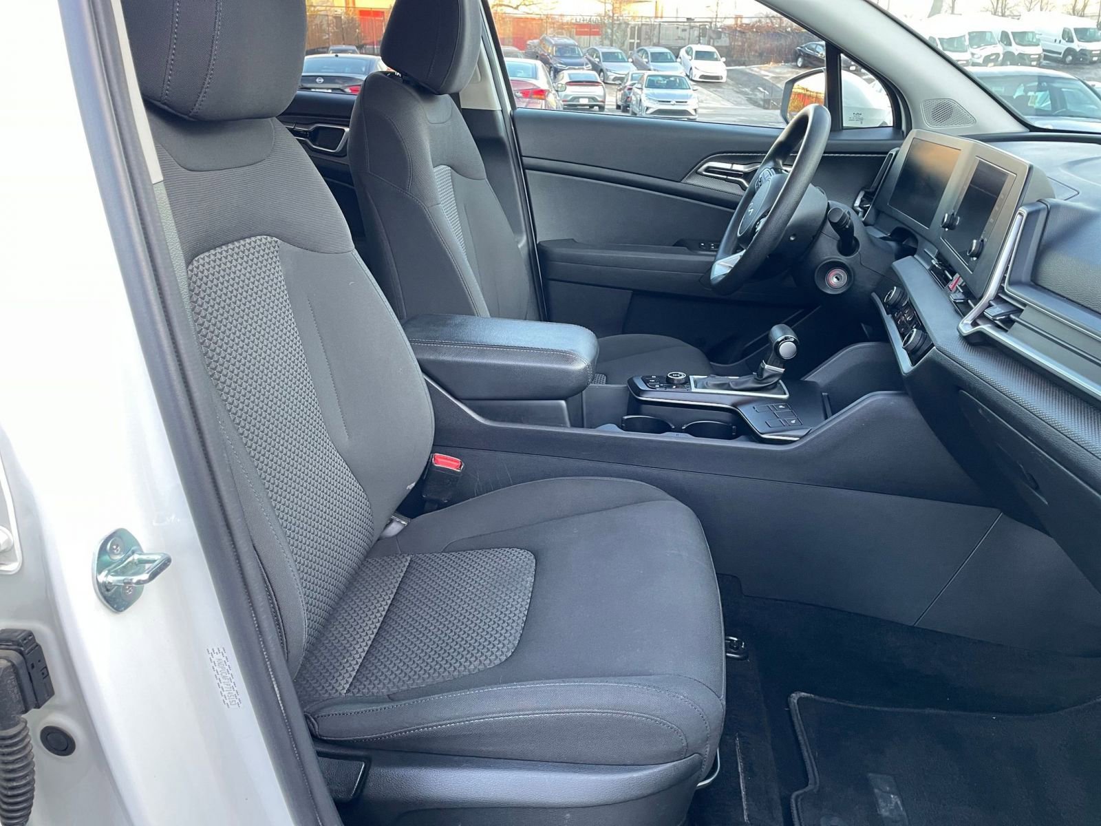 Thumbnail: 2023 Kia Sportage - 35