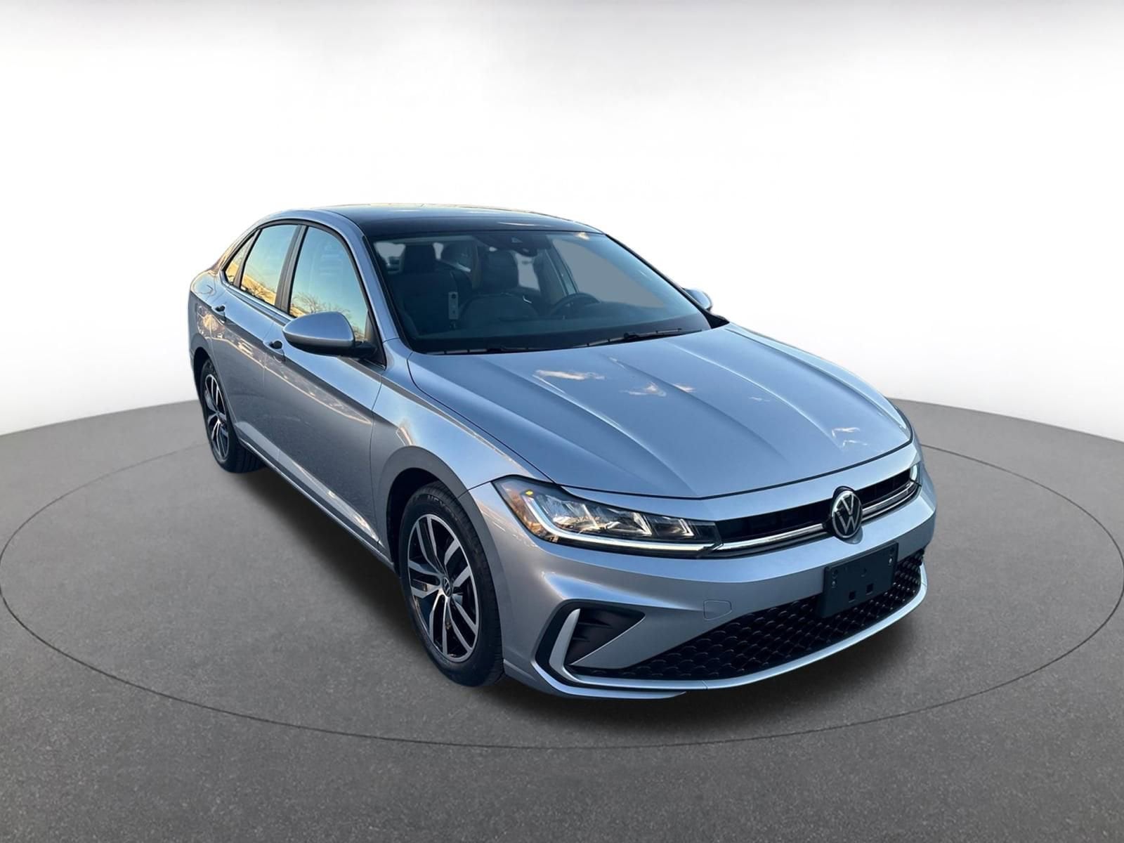 Thumbnail: 2025 Volkswagen Jetta - 1