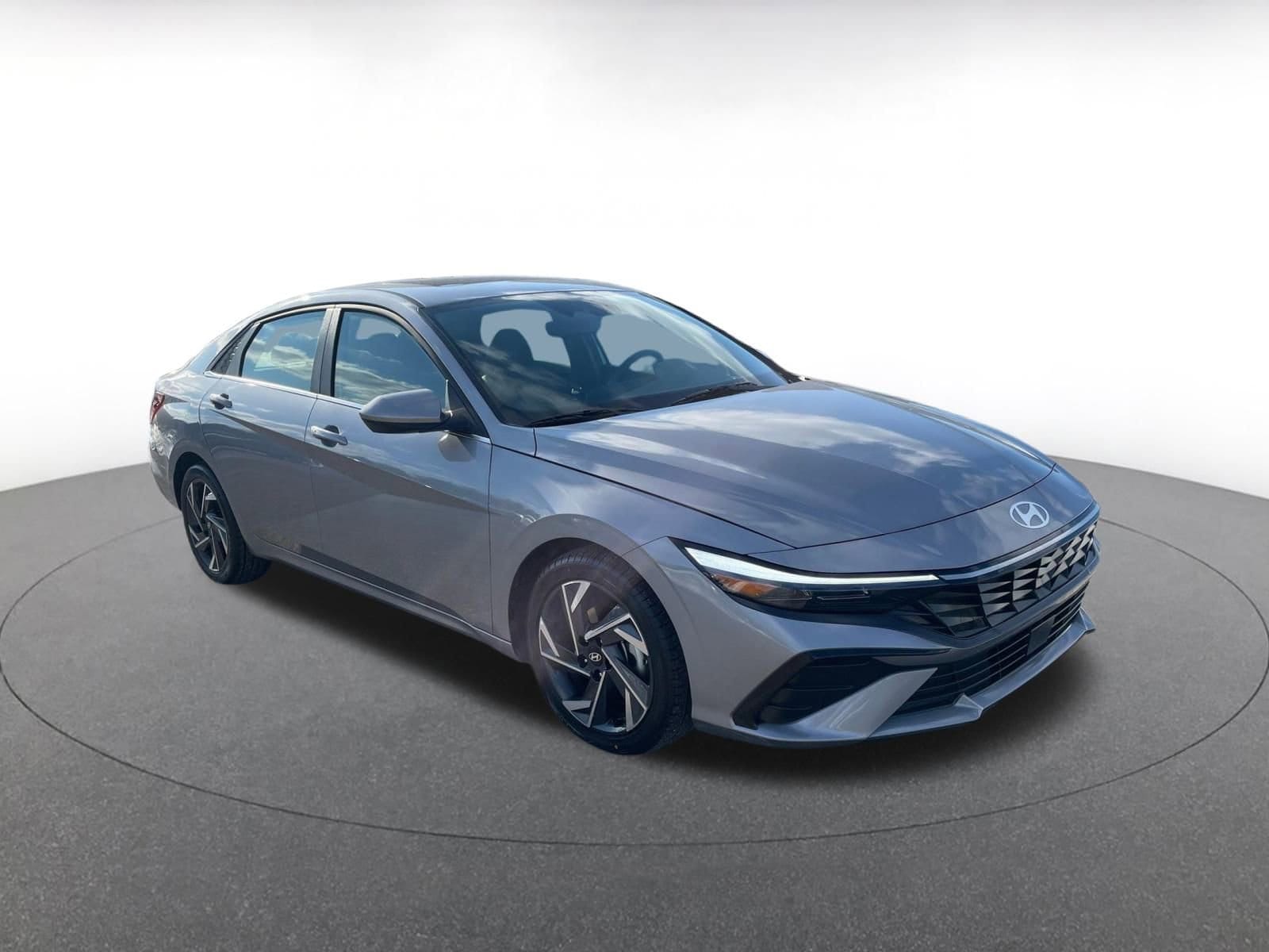 Thumbnail: 2025 Hyundai Elantra - 1