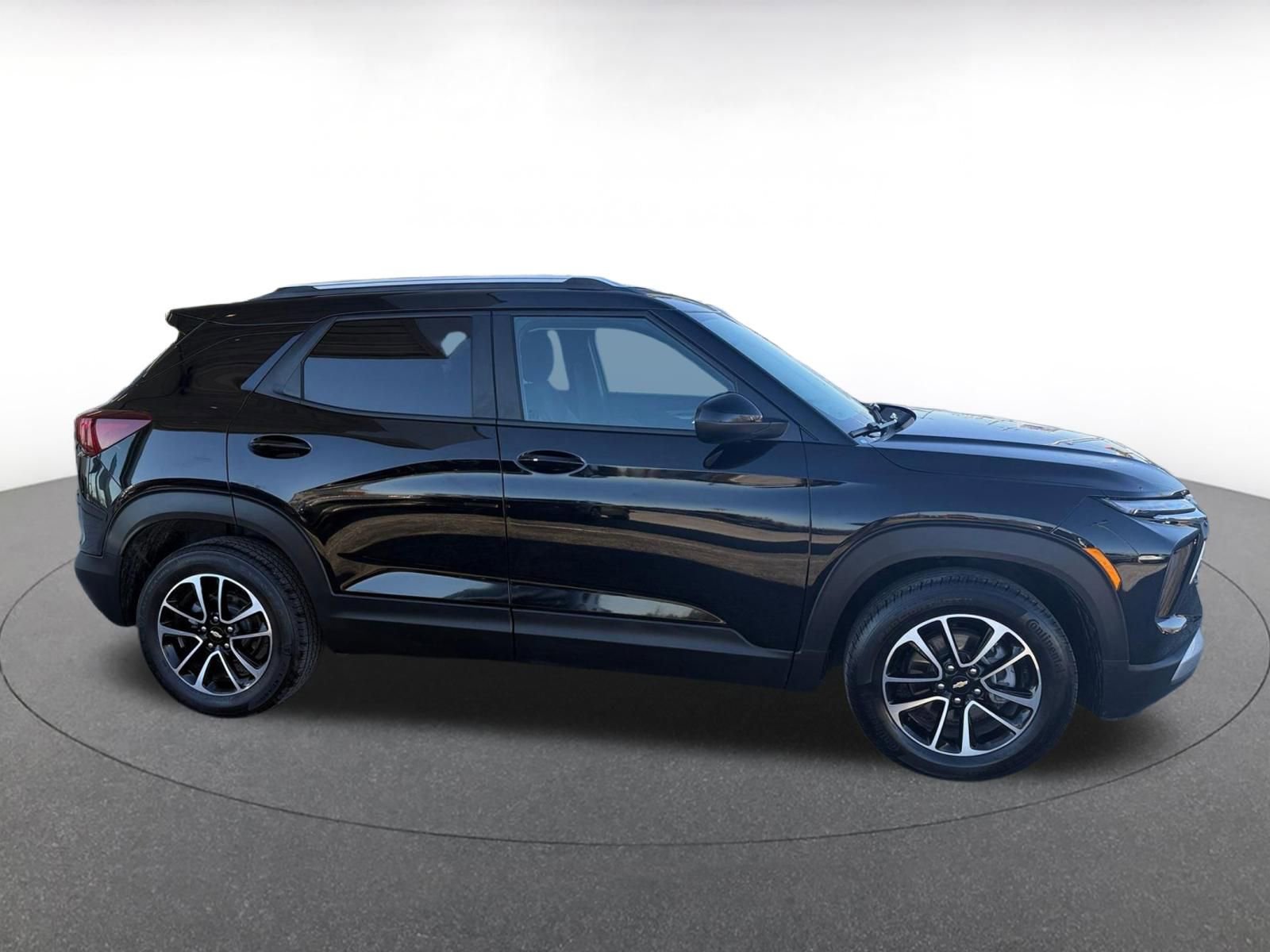 Thumbnail: 2025 Chevrolet TrailBlazer - 15