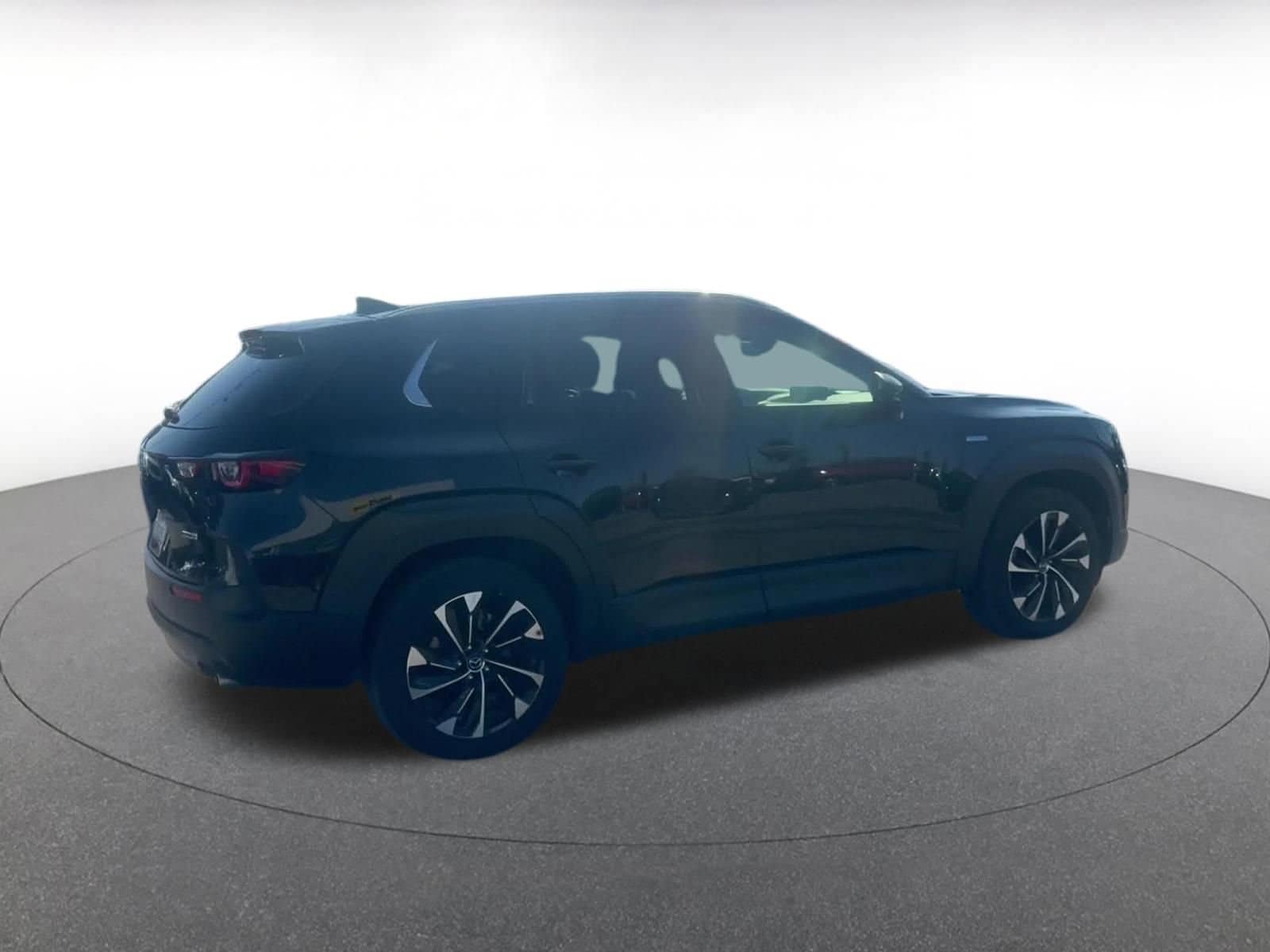 Thumbnail: 2025 Mazda CX-50 - 15