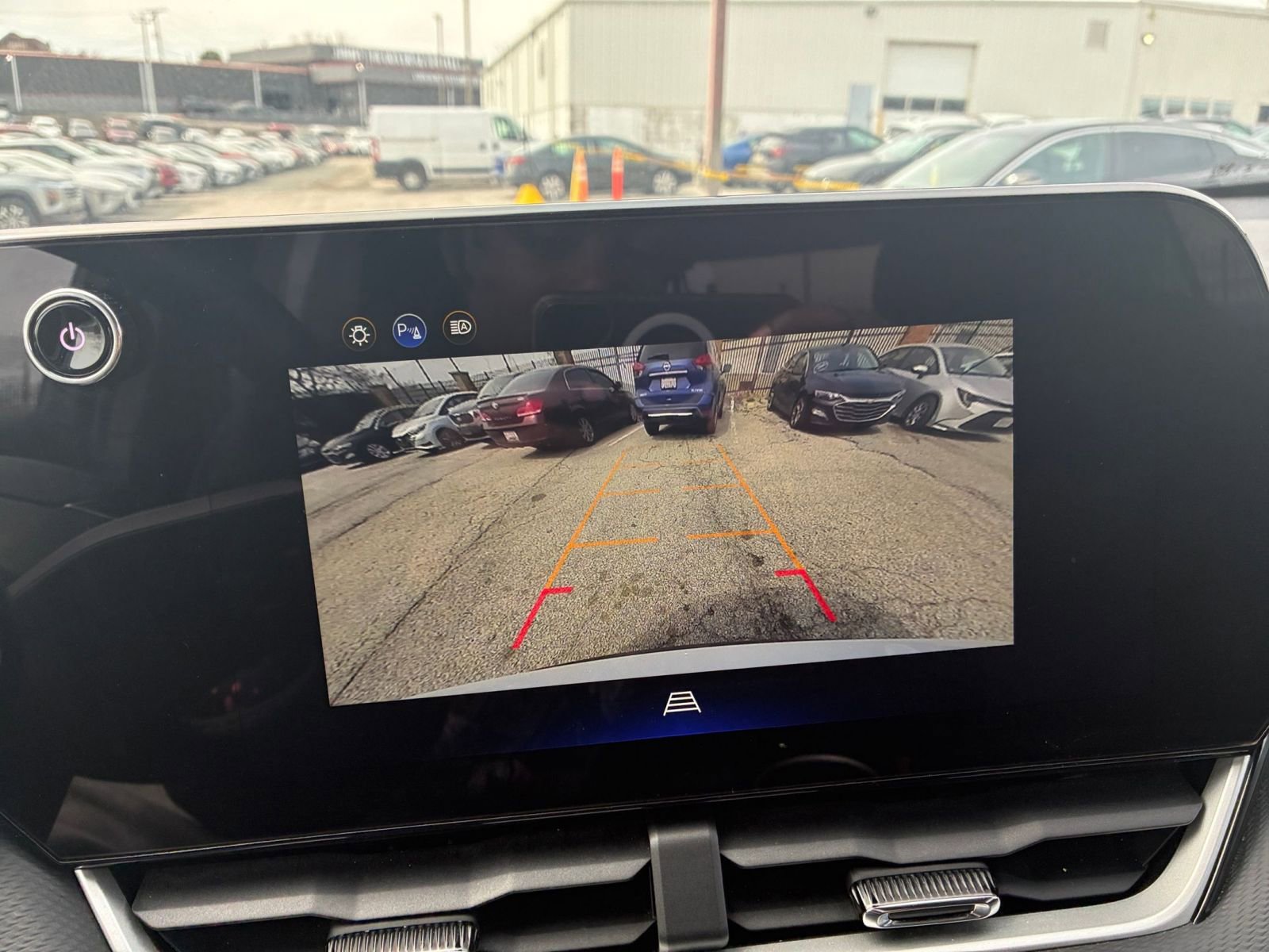 Thumbnail: 2025 Chevrolet Equinox - 20