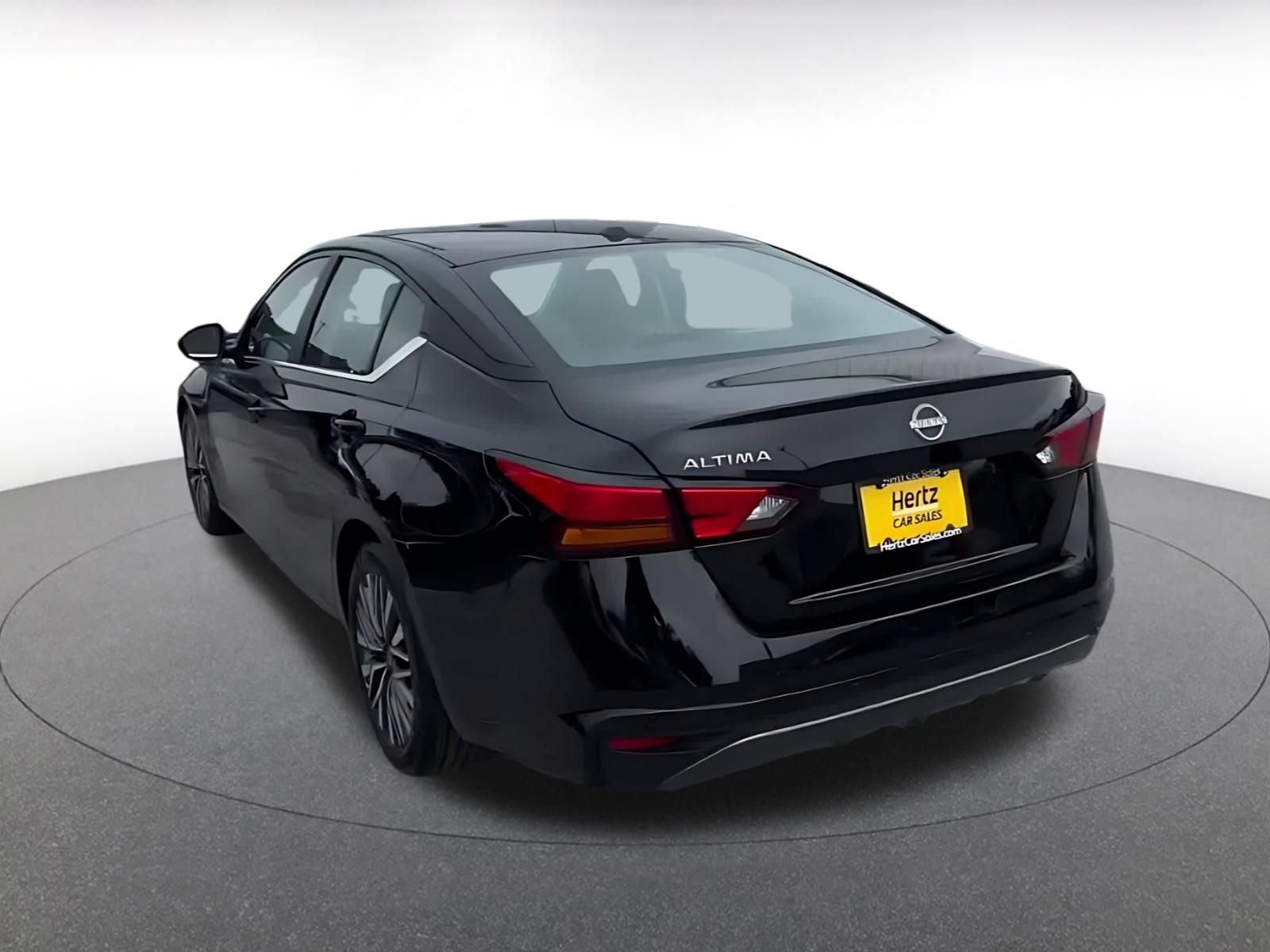 Thumbnail: 2026 Nissan Altima - 10