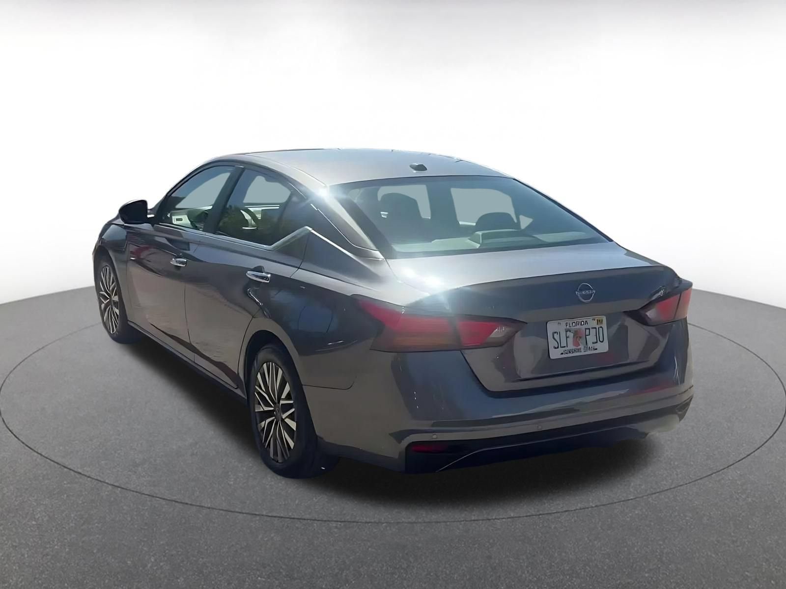 Thumbnail: 2025 Nissan Altima - 10