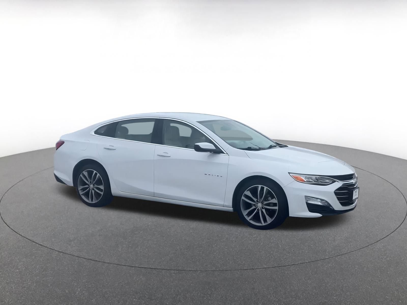 Thumbnail: 2024 Chevrolet Malibu - 2