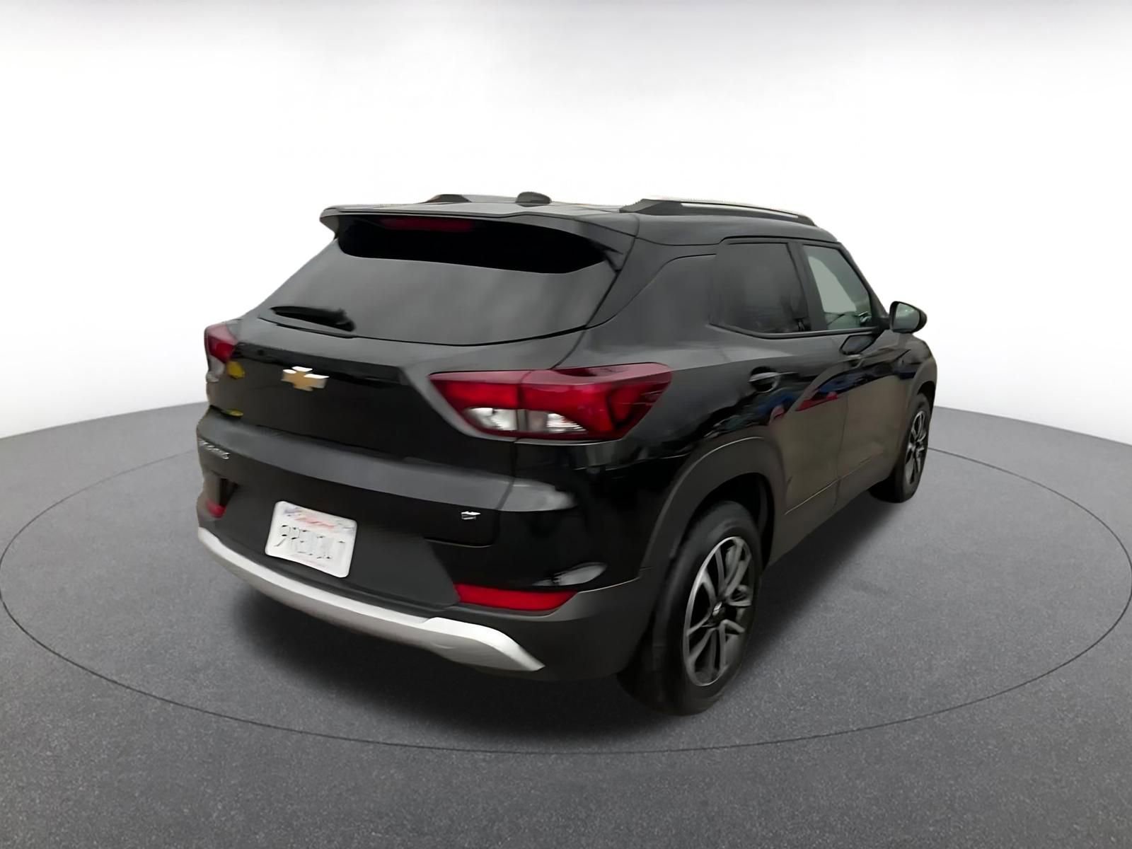 Thumbnail: 2025 Chevrolet TrailBlazer - 14