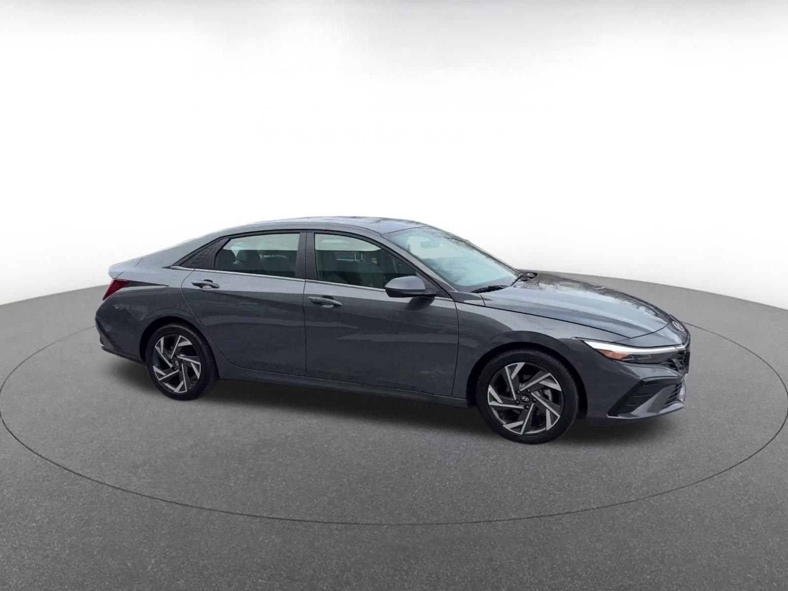 Thumbnail: 2025 Hyundai Elantra - 2