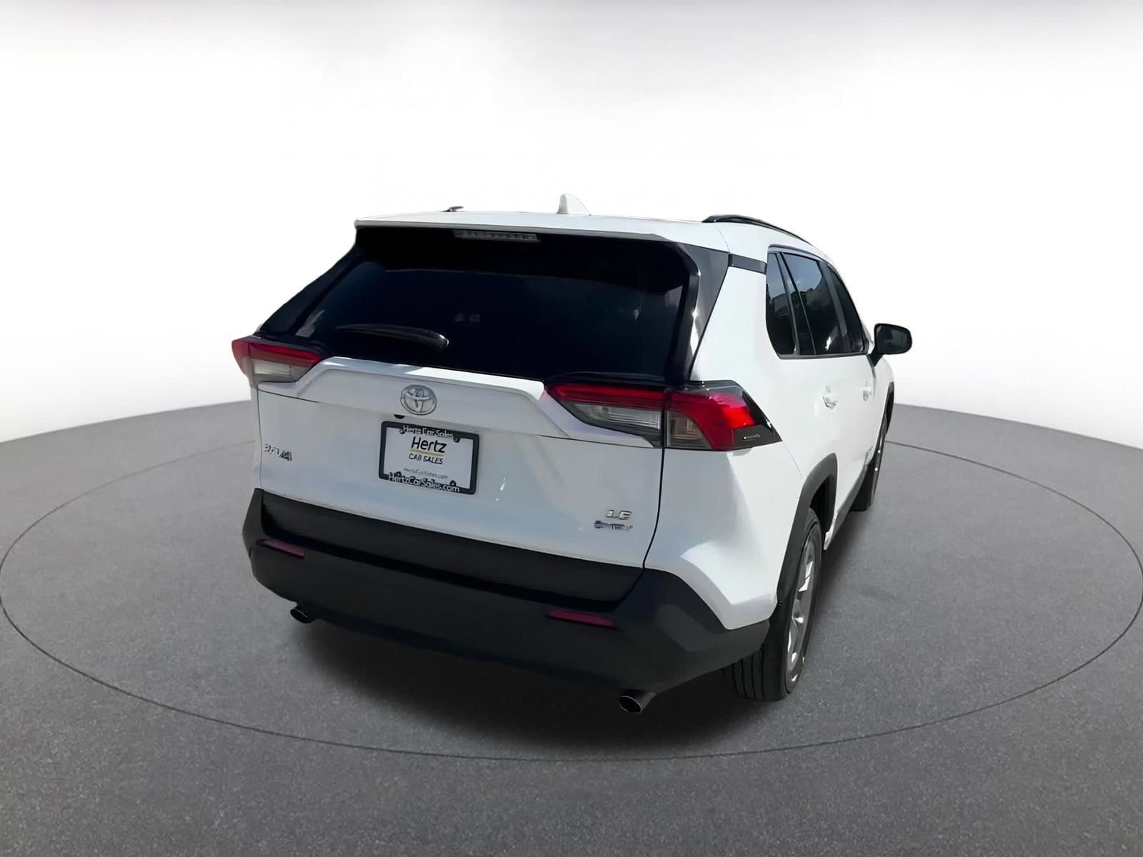 Thumbnail: 2025 Toyota RAV4 - 15