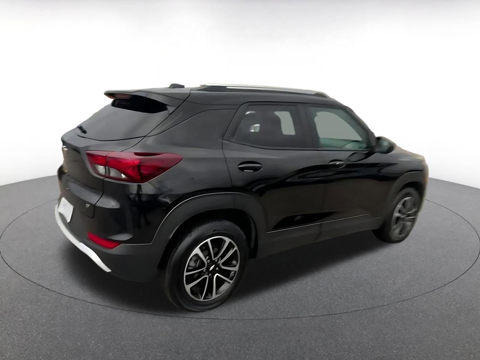 Thumbnail: 2025 Chevrolet TrailBlazer - 15