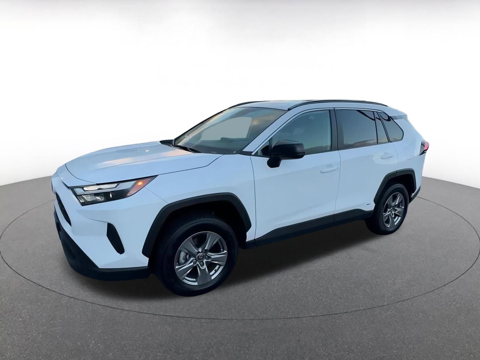 Thumbnail: 2025 Toyota RAV4 - 8