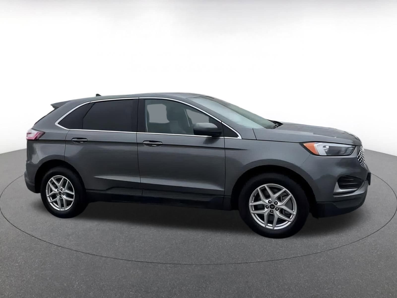 2024 Ford Edge SEL 8
