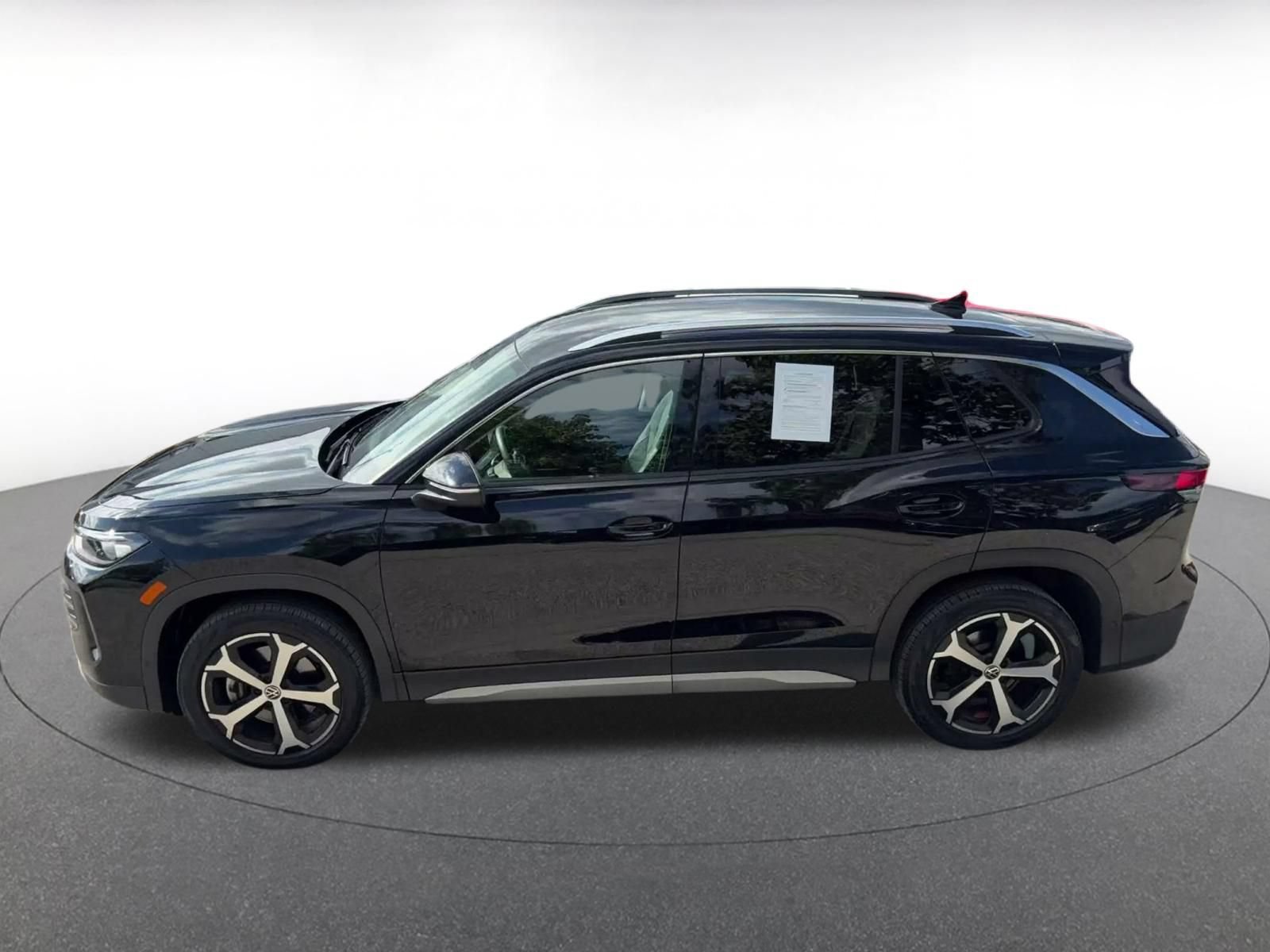 Thumbnail: 2026 Volkswagen Tiguan - 9