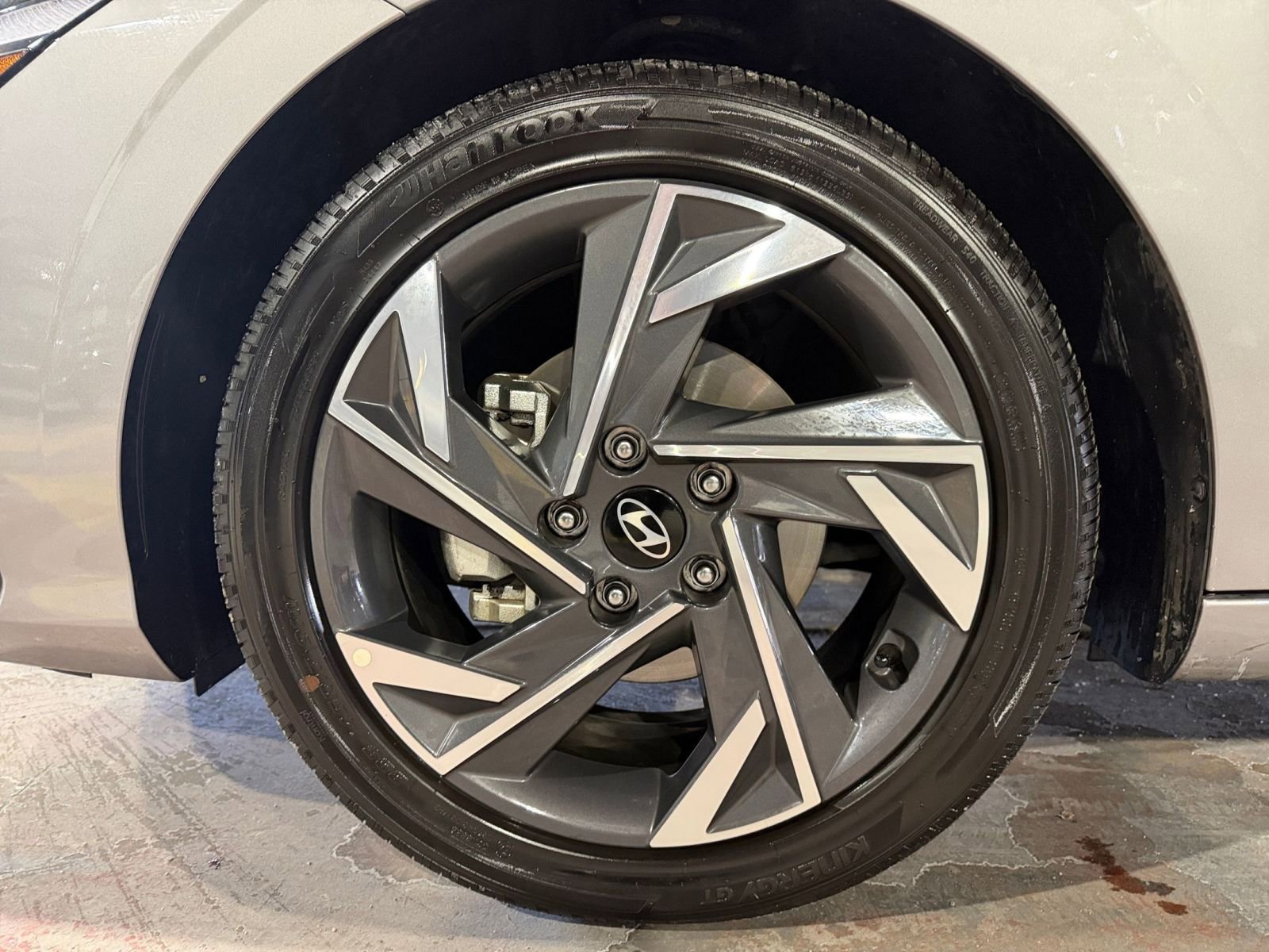 Thumbnail: 2025 Hyundai Elantra - 30