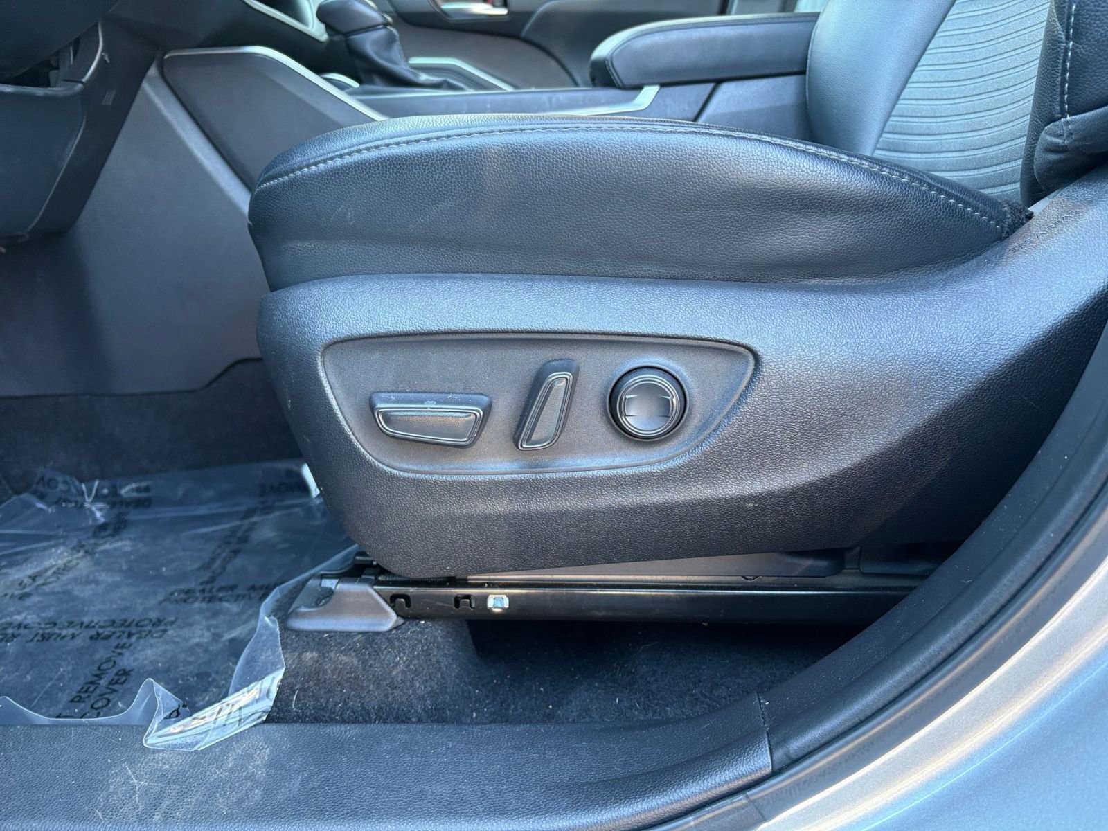 Thumbnail: 2024 Toyota Highlander - 22