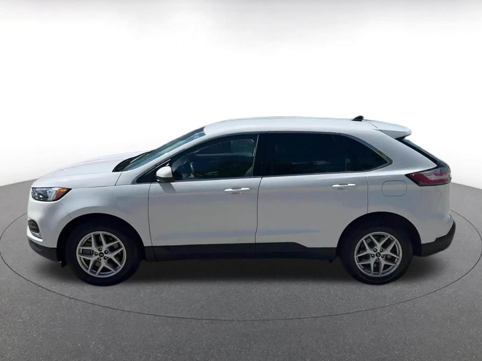 Thumbnail: 2024 Ford Edge - 8