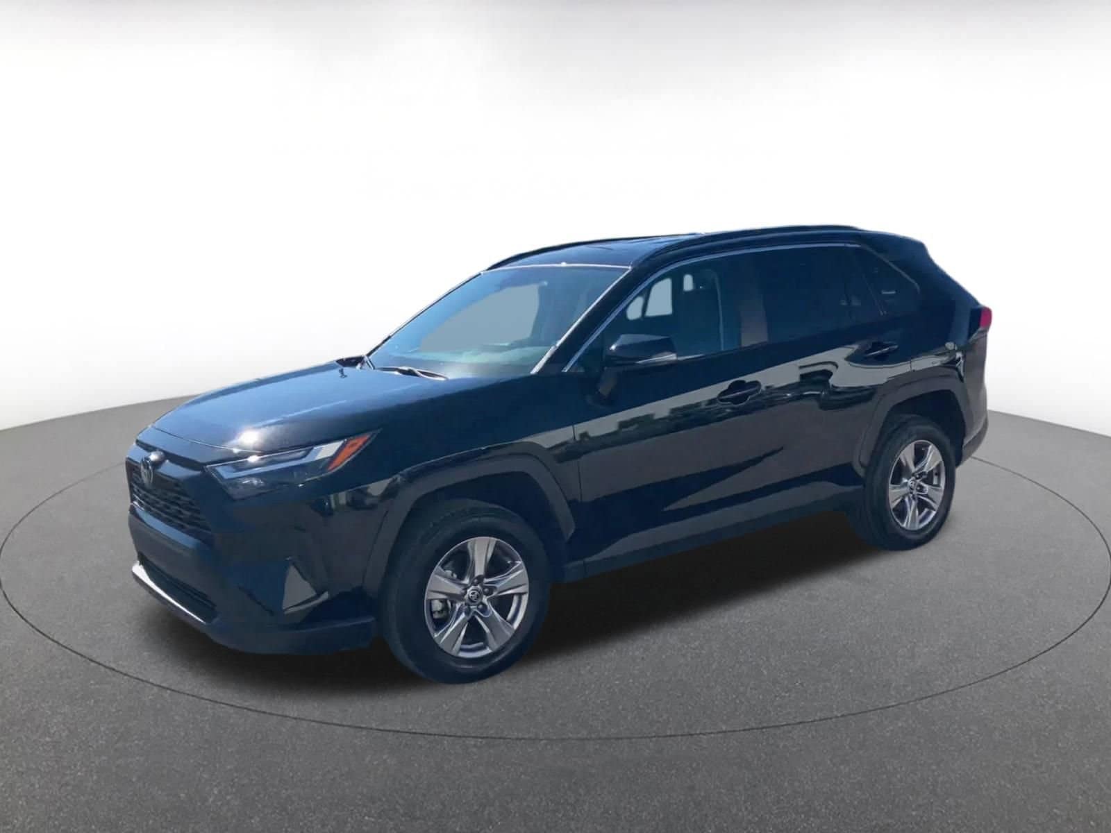 Thumbnail: 2025 Toyota RAV4 - 8