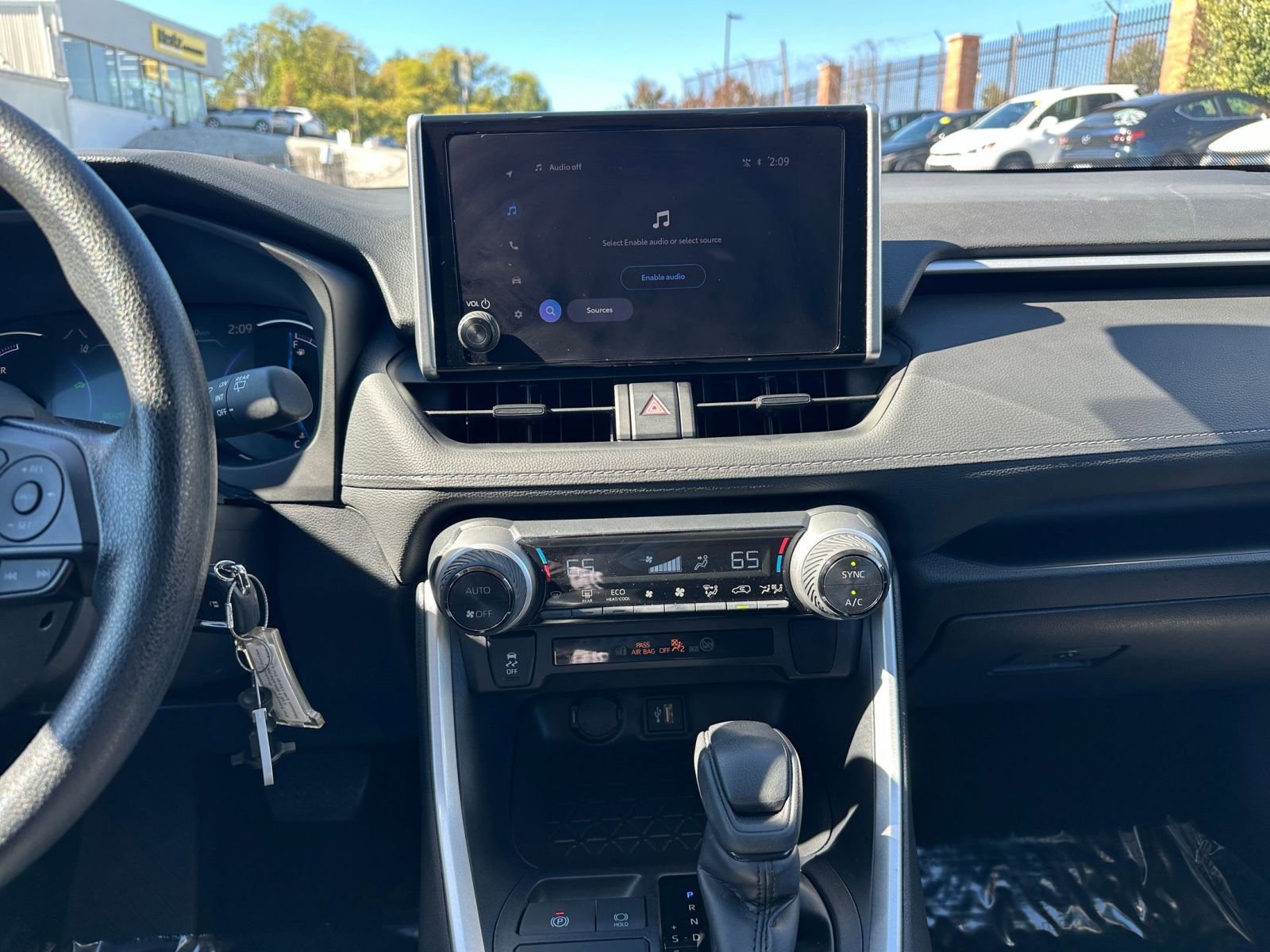 Thumbnail: 2025 Toyota RAV4 - 18