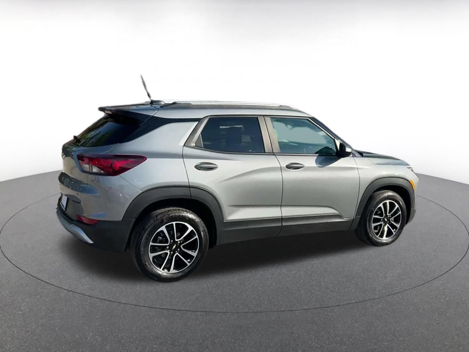Thumbnail: 2025 Chevrolet TrailBlazer - 14