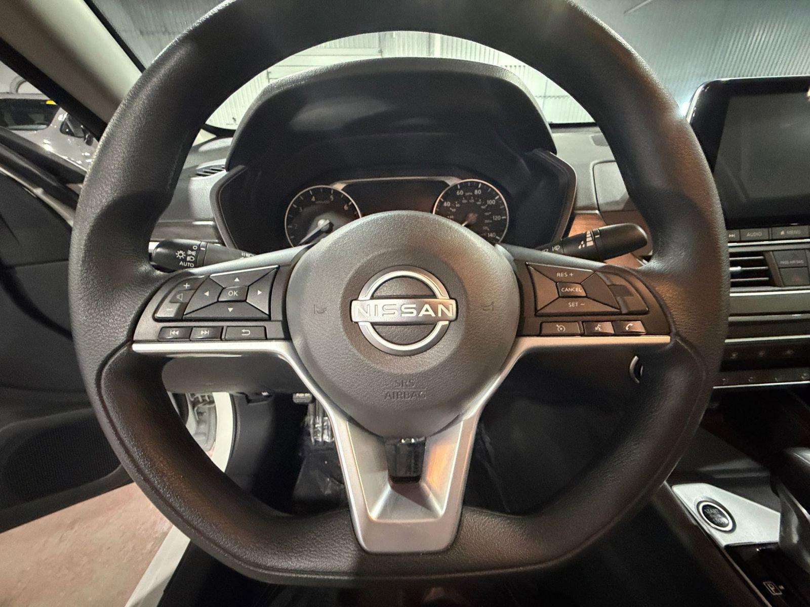 Thumbnail: 2025 Nissan Altima - 31