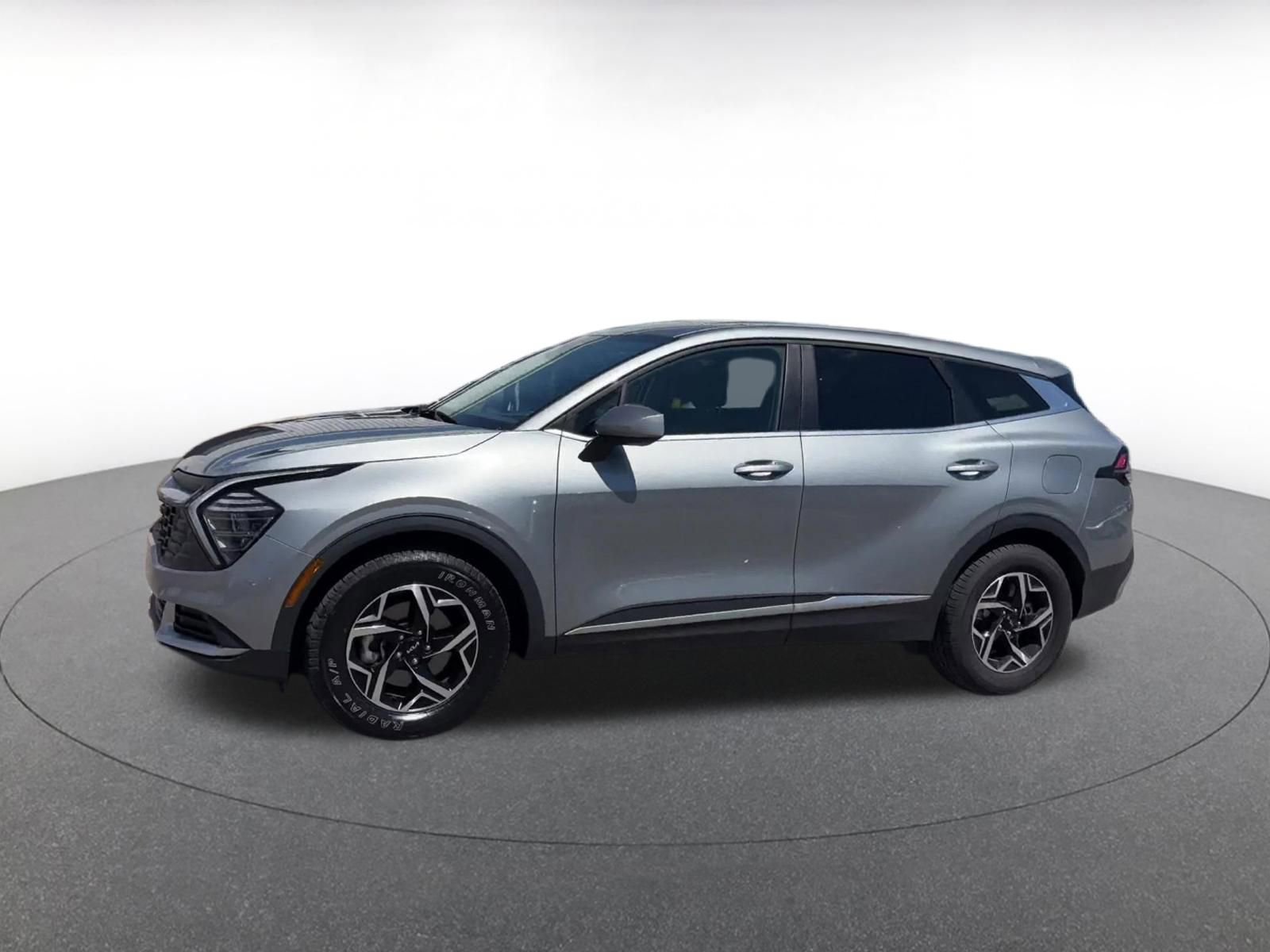 Thumbnail: 2024 Kia Sportage - 8