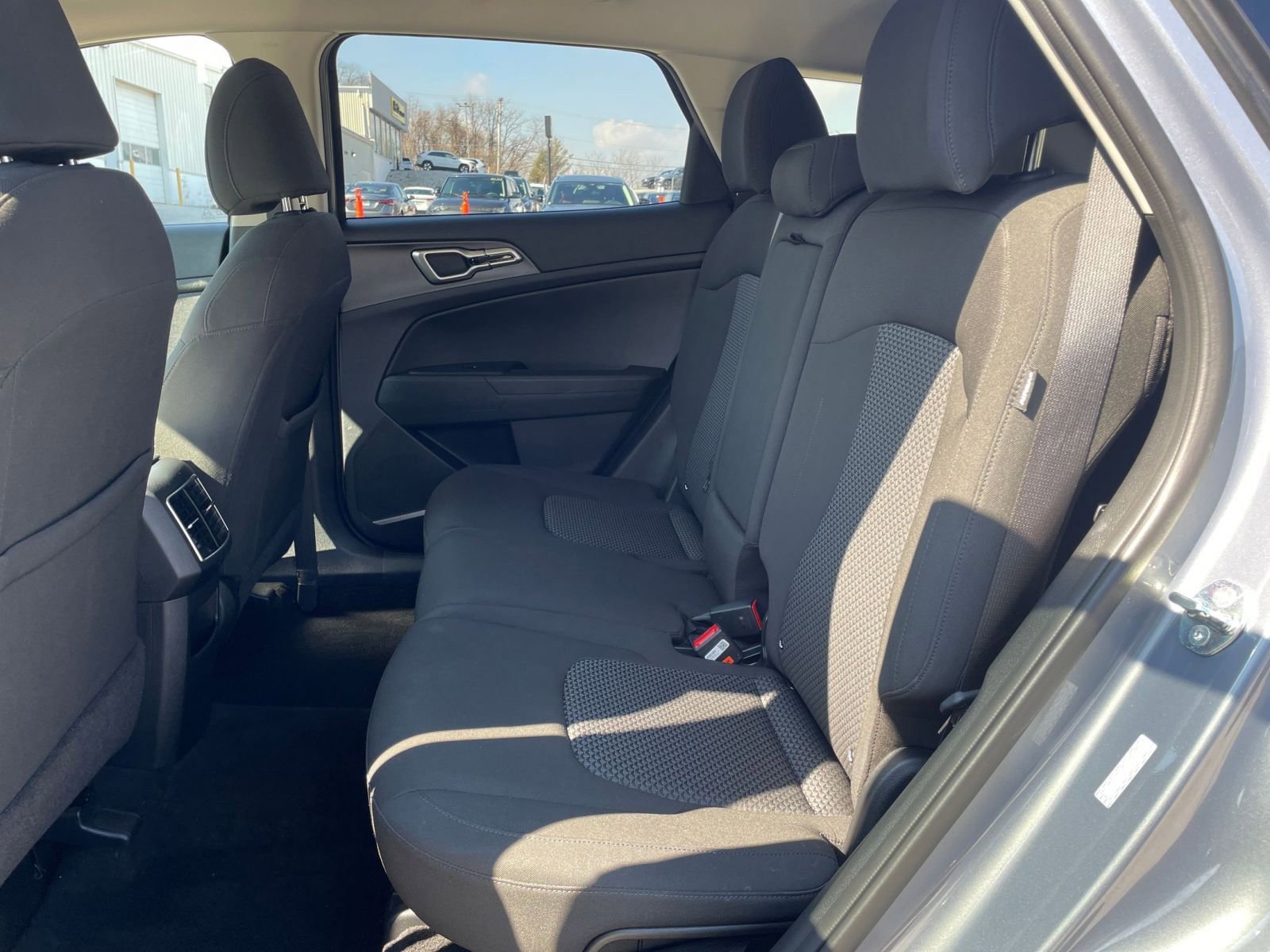 Thumbnail: 2025 Kia Sportage - 24