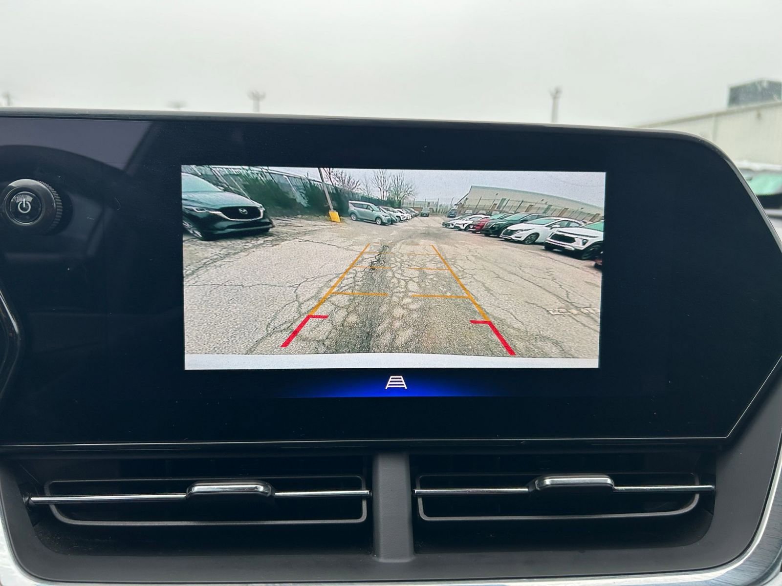 Thumbnail: 2025 Chevrolet Trax - 20