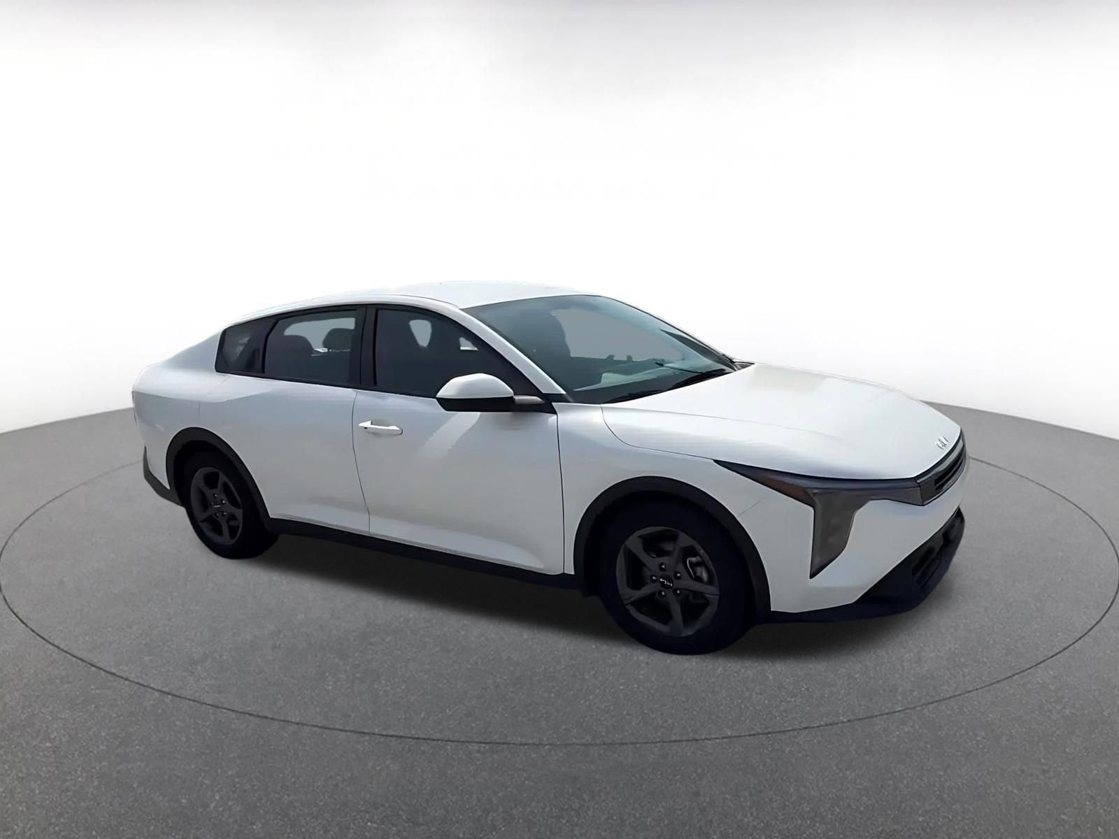 Thumbnail: 2025 Kia K4 - 2