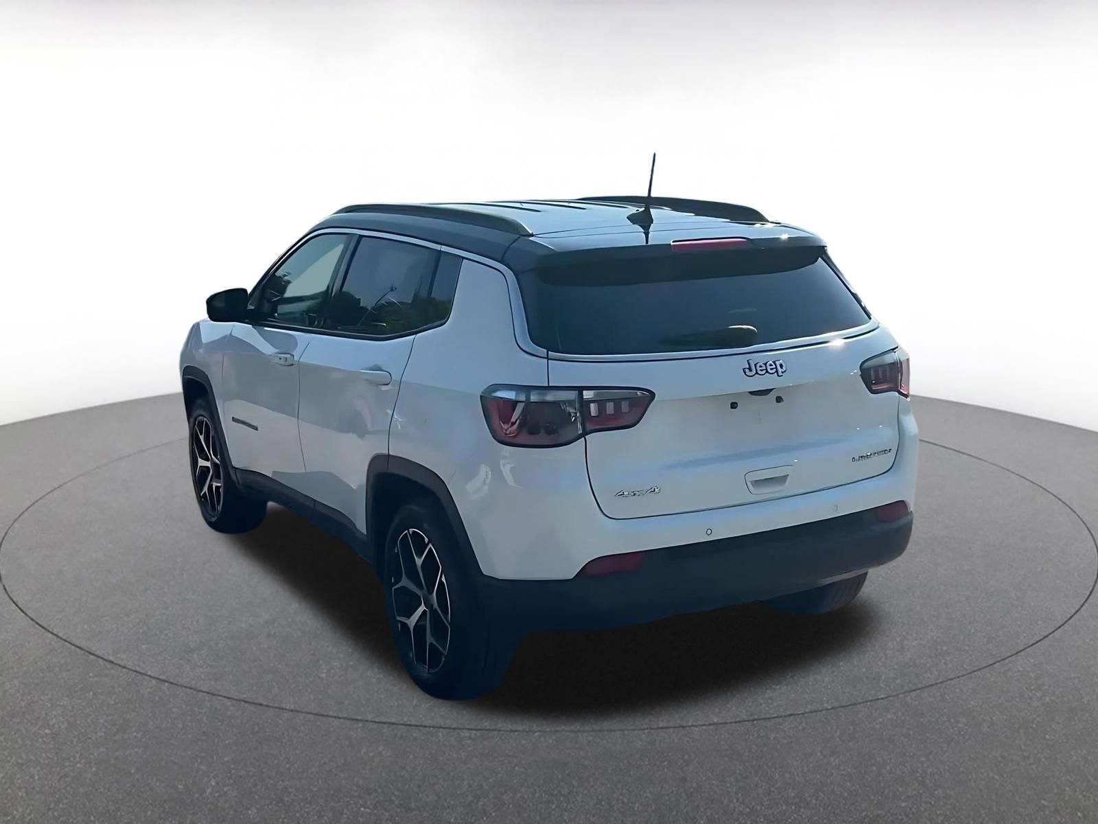 Thumbnail: 2025 Jeep Compass - 11