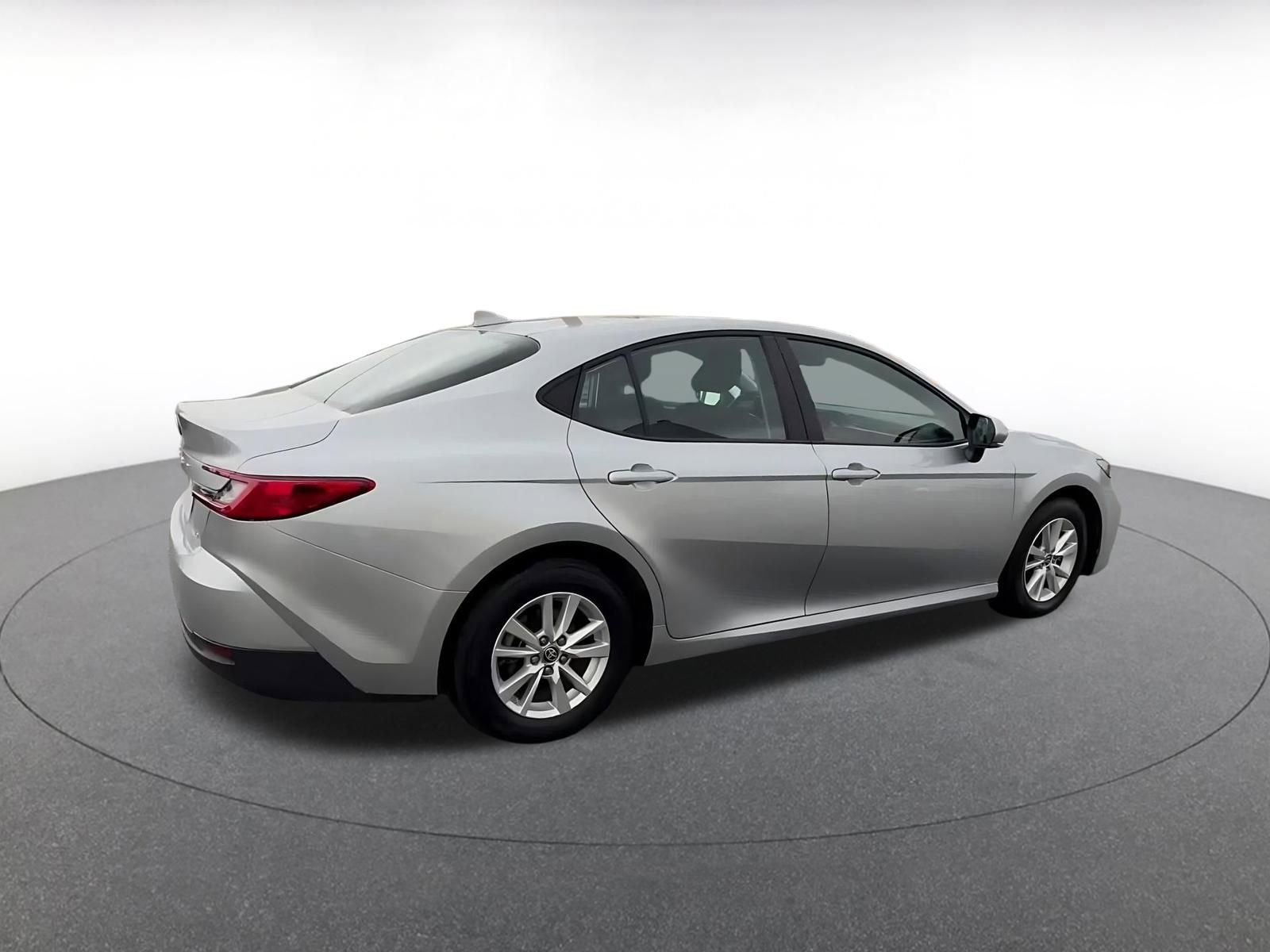 Thumbnail: 2025 Toyota Camry - 15