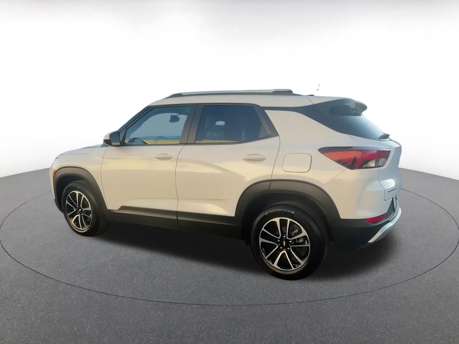 Thumbnail: 2025 Chevrolet TrailBlazer - 10