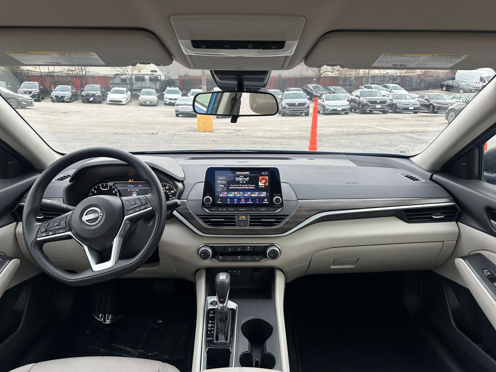 Thumbnail: 2025 Nissan Altima - 32