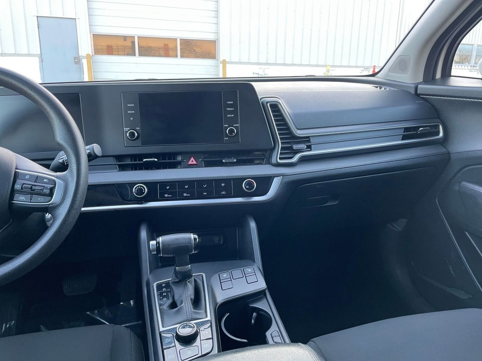 Thumbnail: 2023 Kia Sportage - 34