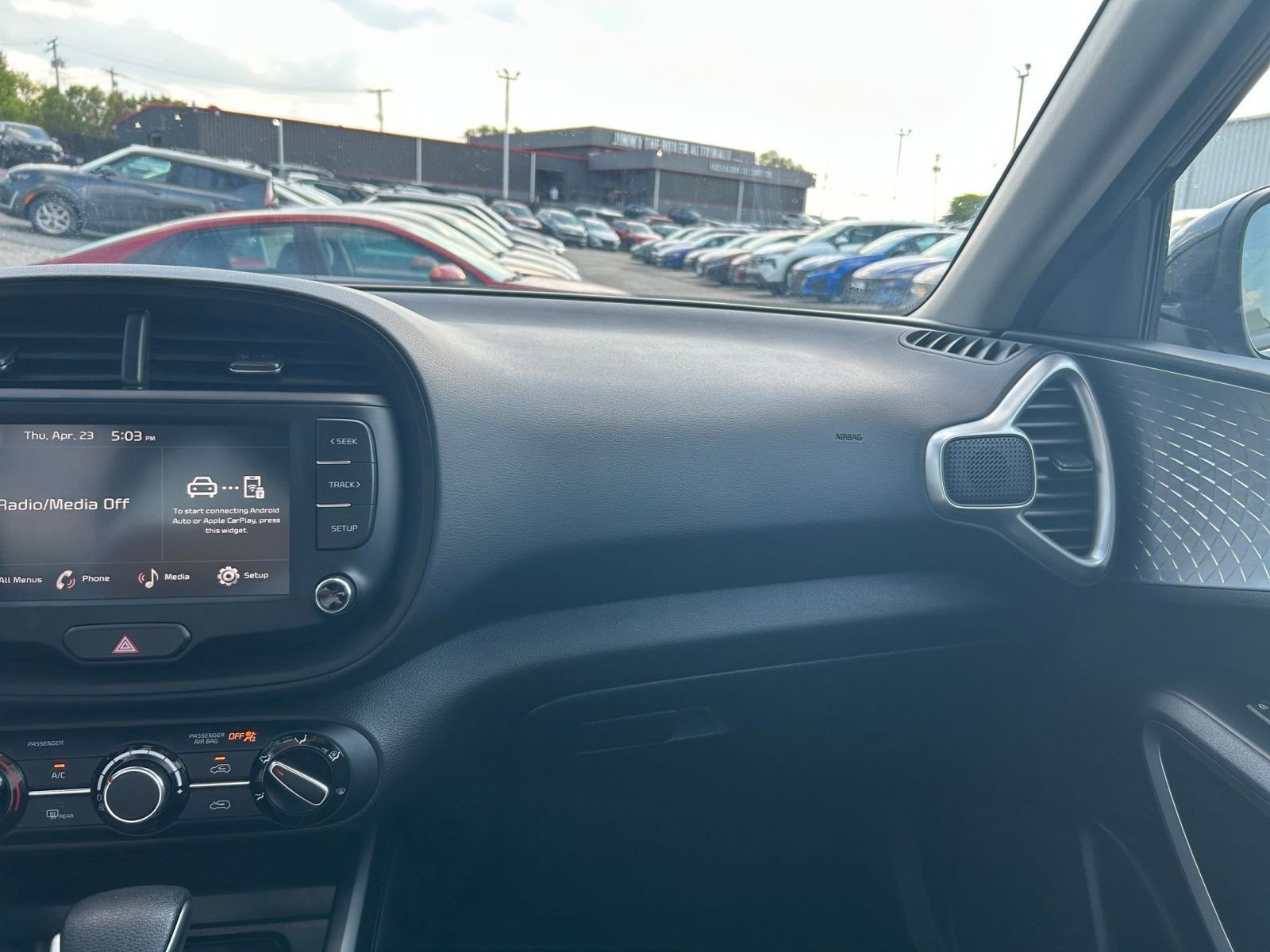 Thumbnail: 2025 Kia Soul - 30