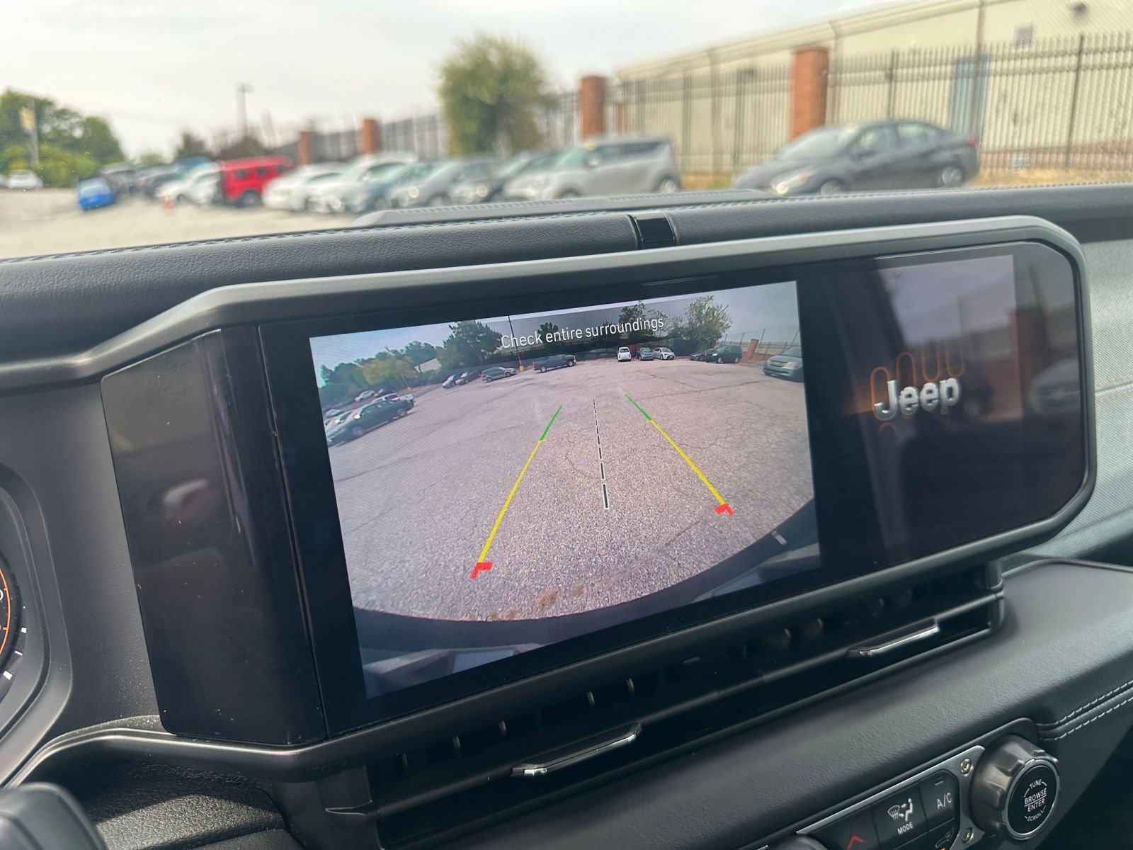 Thumbnail: 2025 Jeep Wrangler - 17