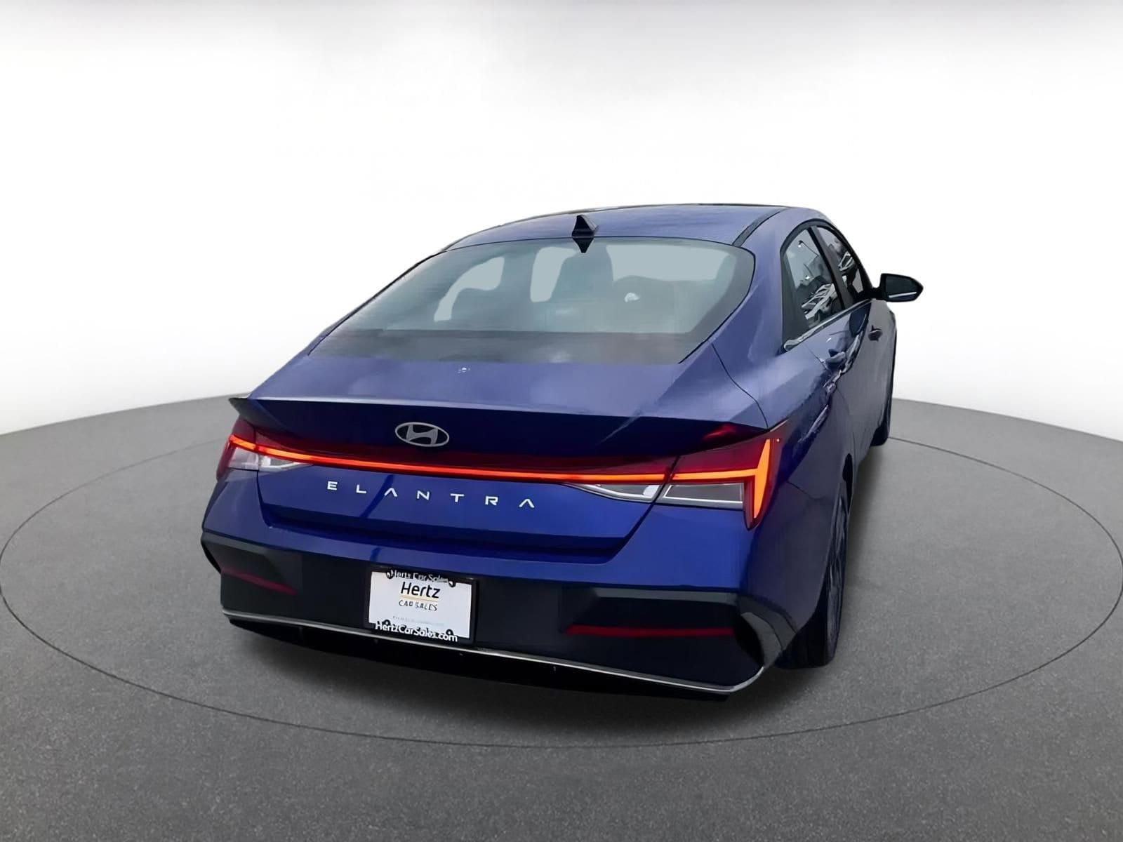 Thumbnail: 2025 Hyundai Elantra - 15