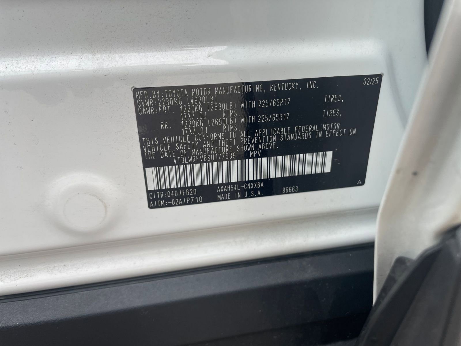 Thumbnail: 2025 Toyota RAV4 - 28