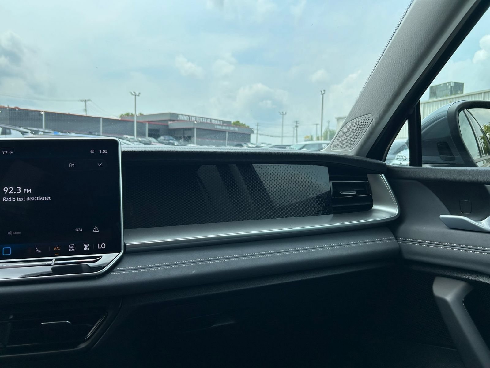 Thumbnail: 2026 Volkswagen Tiguan - 30