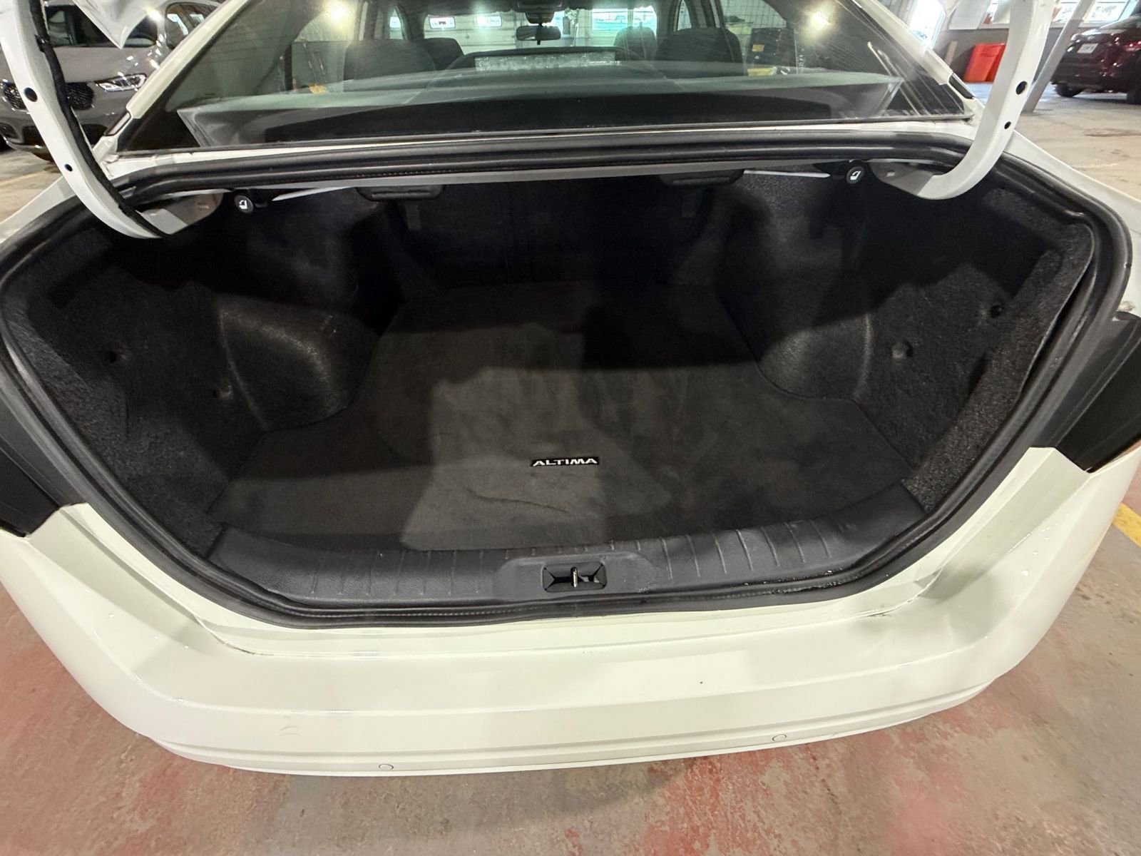 Thumbnail: 2025 Nissan Altima - 34